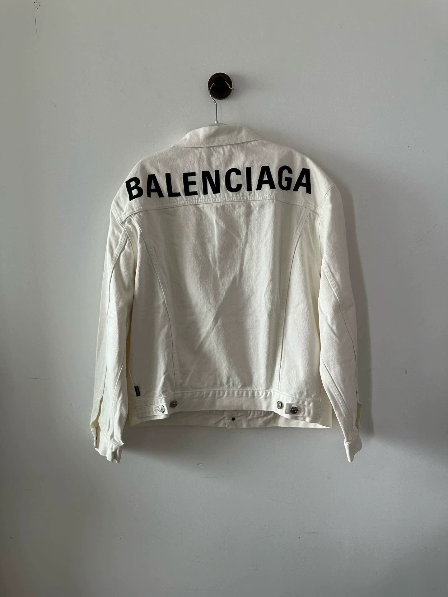 Balenciaga Balenciaga back logo denim jacket Size 44 98 New Size US S / EU 44-46 / 1 - 2 Thumbnail