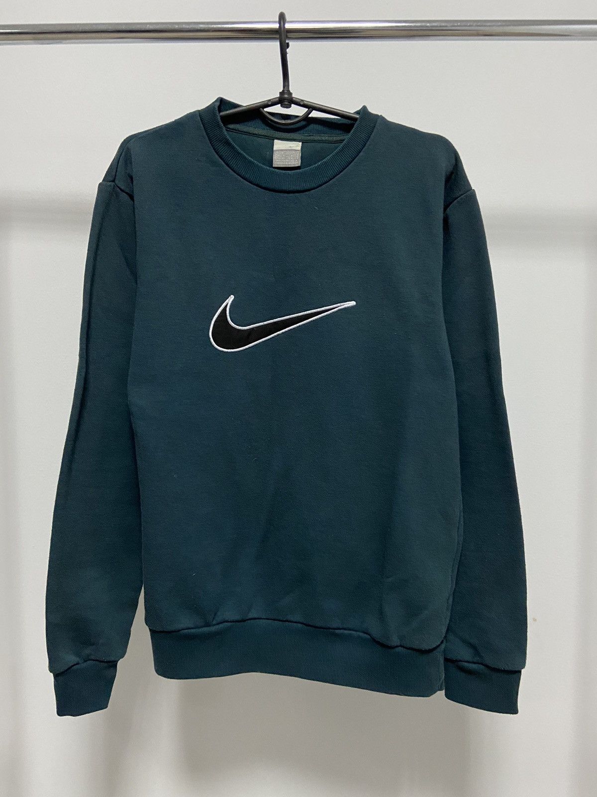 Nike Nike Vintage Big Swoosh Logo Sweatshirt Y2K Size US M / EU 48-50 / 2 - 1 Thumbnail