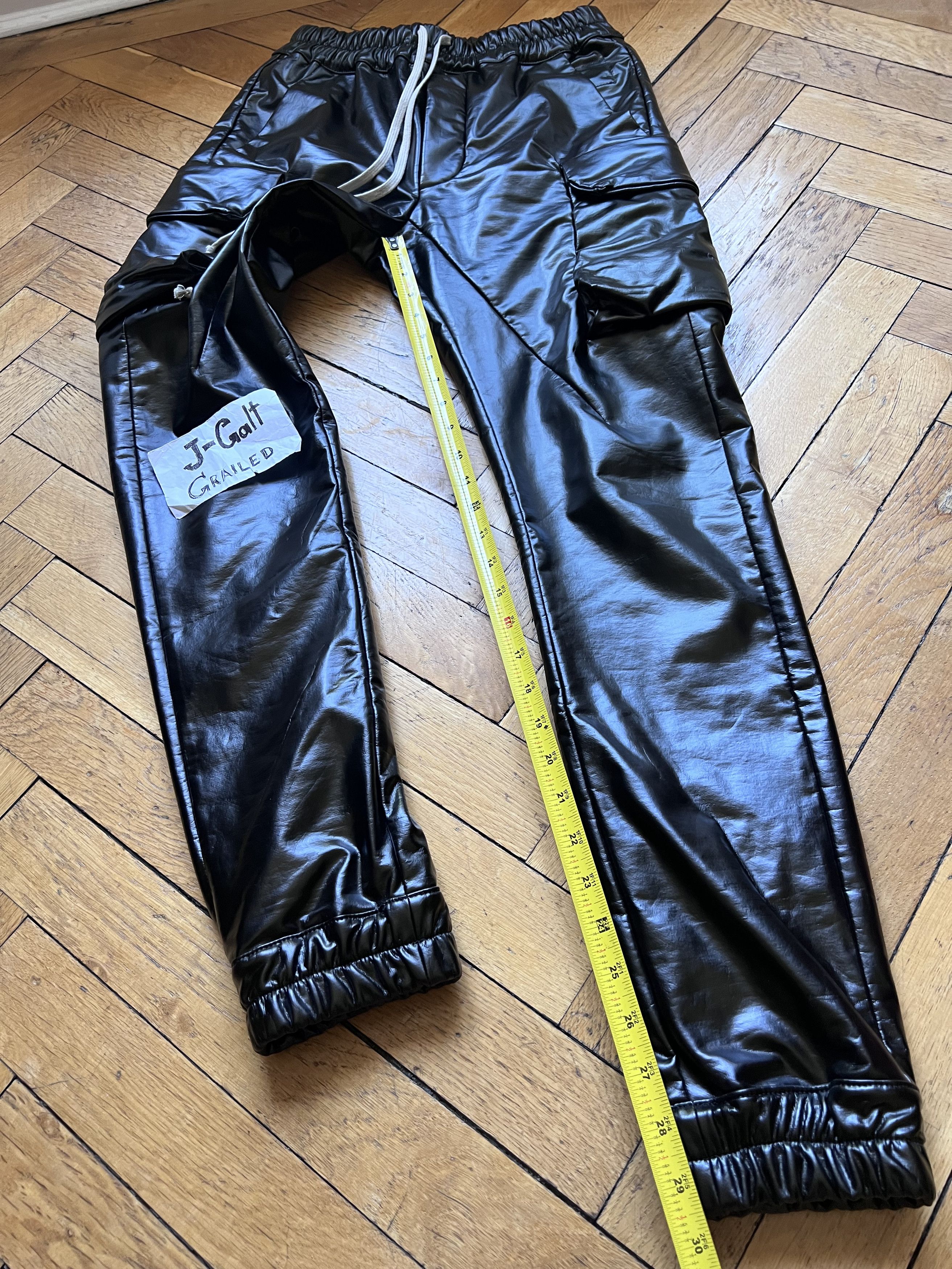 Rick Owens Size "S" Rick Owens Coated Cotton/Poly womens Cargo pant Size 25" / US 0 / IT 36 - 2 Thumbnail