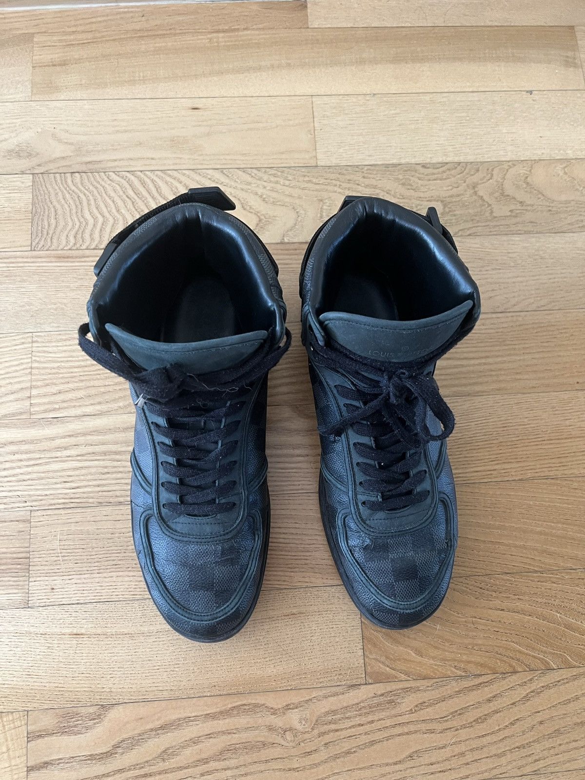 Louis Vuitton Louis vuitton sneakers Size US 8 / EU 41 - 9 Thumbnail