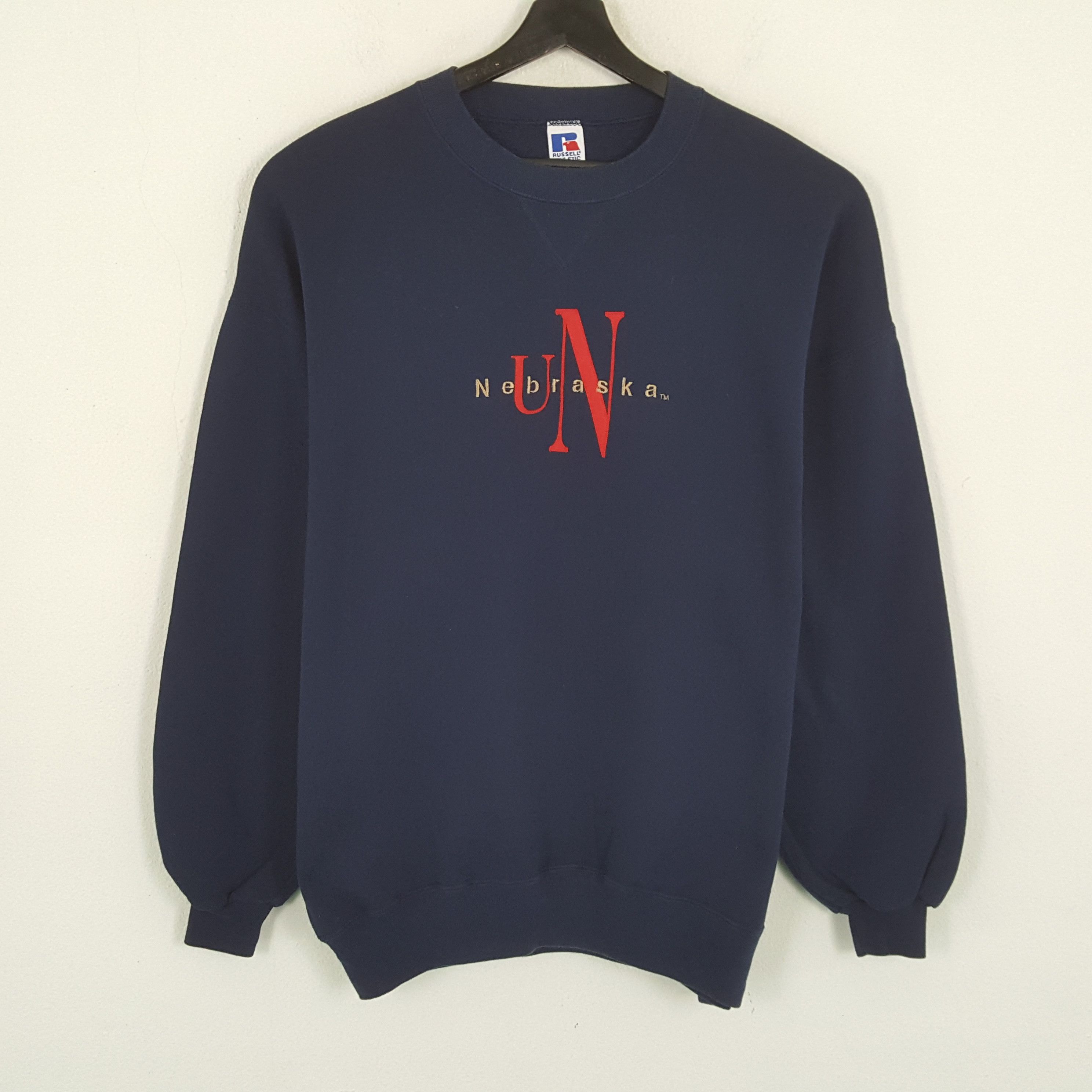 Vintage UNIVERSITY OF NEBRASKA Center Design Vintage Sweatshirt Size US XL / EU 56 / 4 - 1 Thumbnail