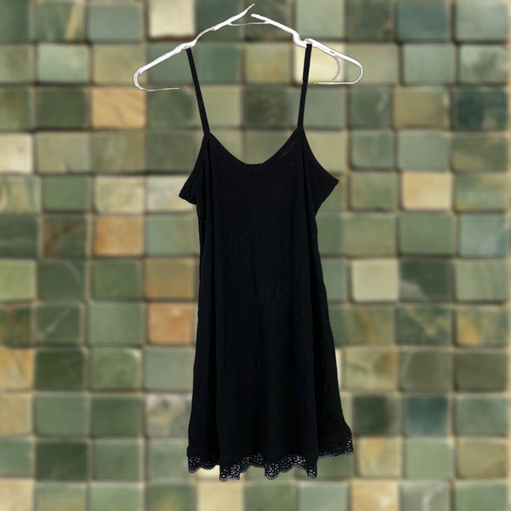 Vintage VINTAGE LOGO by Lori Goldstein Black Thermal Crochet Trim Spaghetti Strap Nightgown XS Size ONE SIZE - 1 Thumbnail