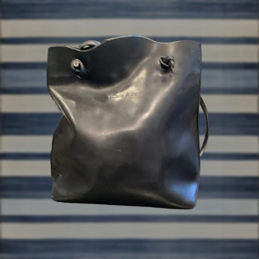 Tiffany & Co. TIFFANY & CO. Large Black Leather Shoulder Bag - Backpack/Purse, Designer Women's аксессуар Size ONE SIZE - 1 Thumbnail