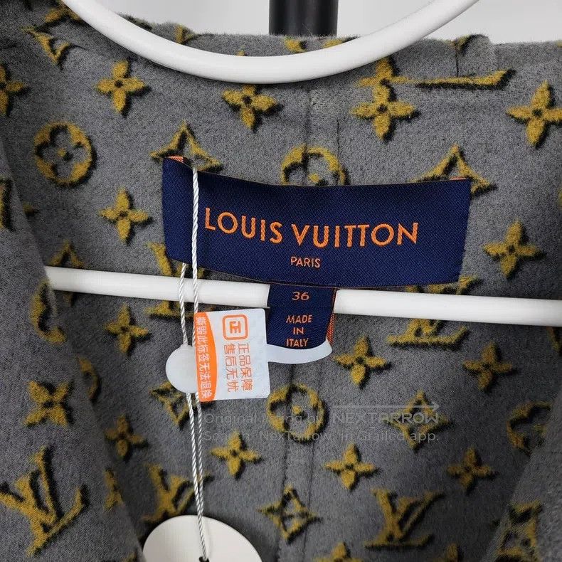 Louis Vuitton Louis Vuitton Woolen print lined hooded cropped coat Size XS / US 0-2 / IT 36-38 - 3 Thumbnail