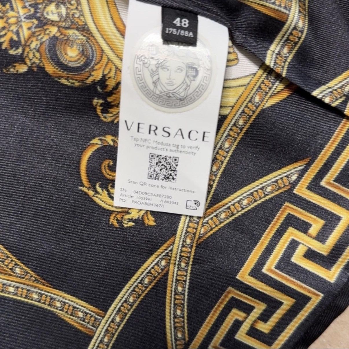 Versace Versace Baroque Medusa Silk Shirt Gold Heritage 48 IT 2021 Size US M / EU 48-50 / 2 - 3 Thumbnail