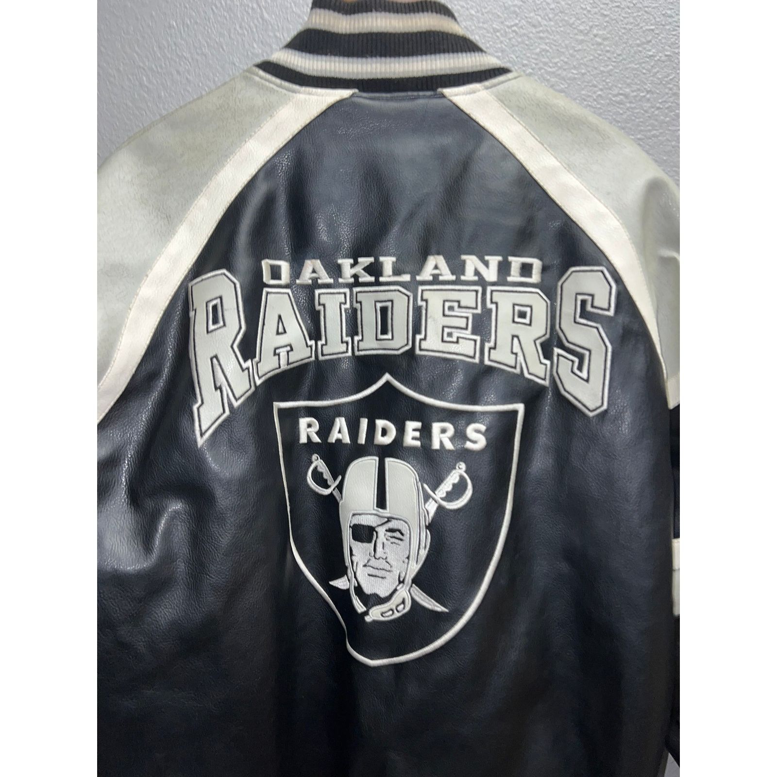 Vintage NFL Oakland Raiders Leather Jacket Football Stained Large Size US L / EU 52-54 / 3 - 8 Thumbnail