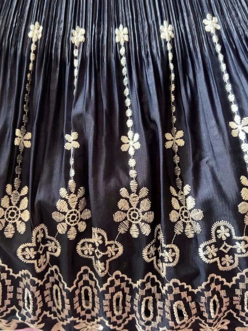 Issey Miyake Issey Miyake size:1 Black vintage beauty embroidered skirt Size 22" - 6 Thumbnail