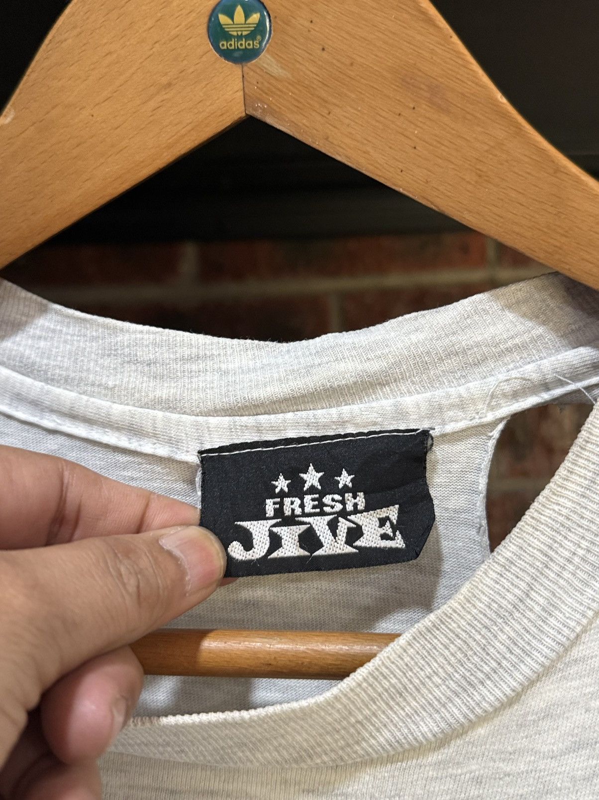 Freshjive Thrashed Vintage 90s Freshjie Streetwear Tee Size US L / EU 52-54 / 3 - 6 Thumbnail