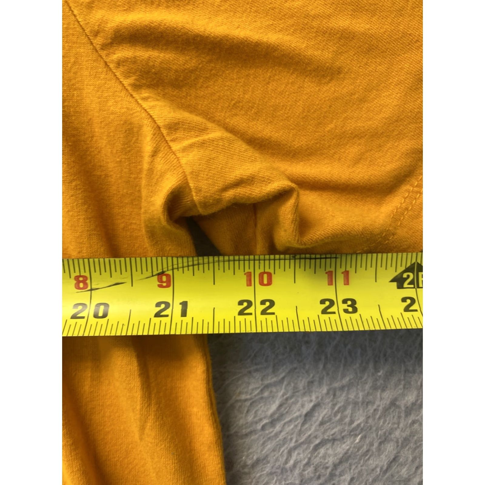 Tommy Hilfiger VINTAGE Tommy Hilfiger Shirt Men L Gold Cotton Short Sleeve Signature Logo Crew Neck 10640 Size US L / EU 52-54 / 3 - 5 Thumbnail