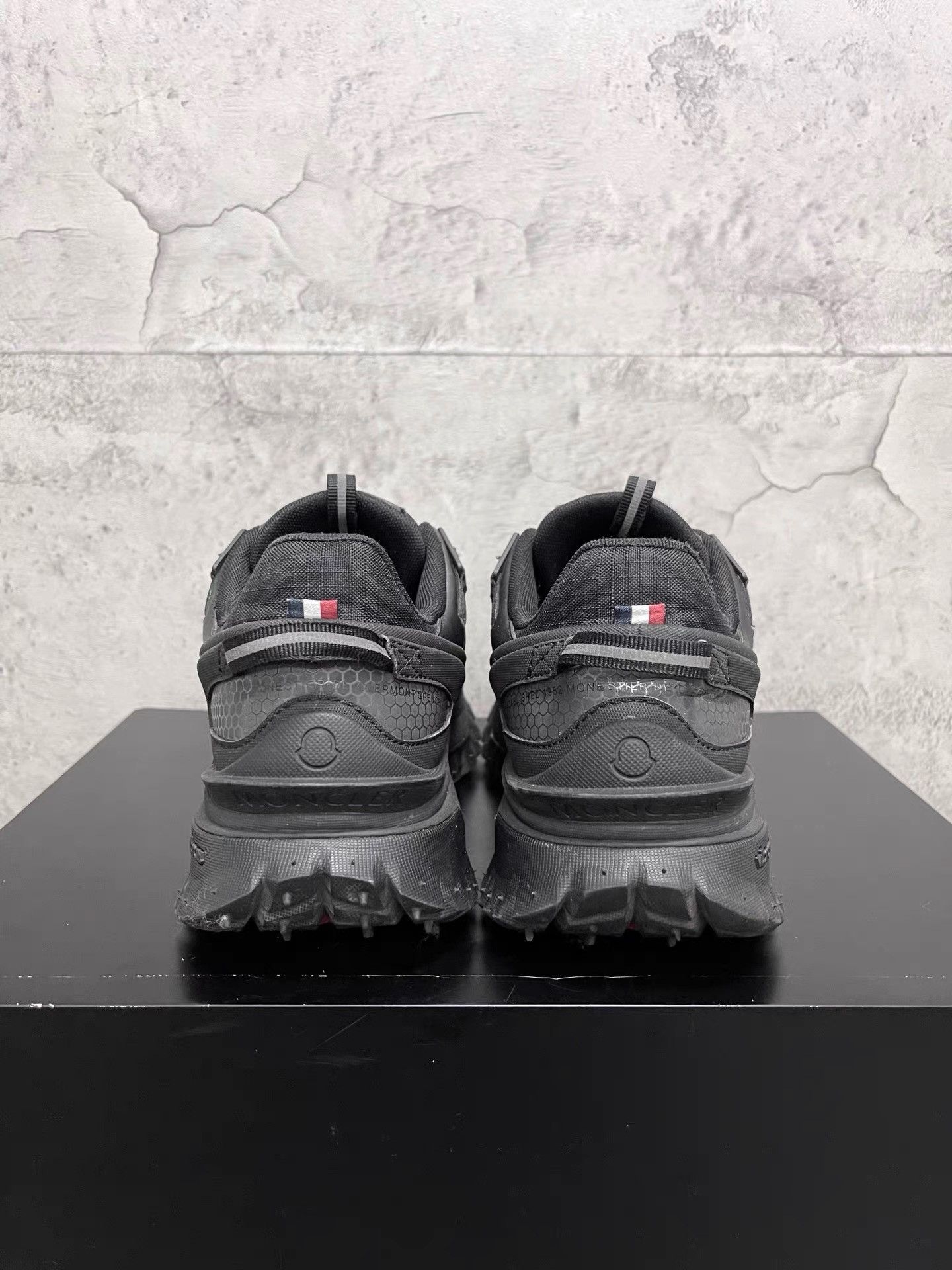 Moncler Moncler Black Trailgrip Sneakers K34 Size US 8 / EU 41 - 7 Thumbnail