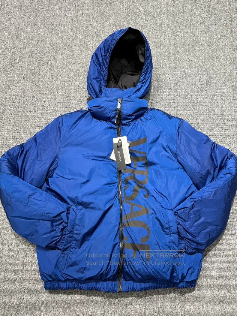 Versace Versace Reversible logo logo long-sleeved down jacket Size US M / EU 48-50 / 2 - 5 Thumbnail