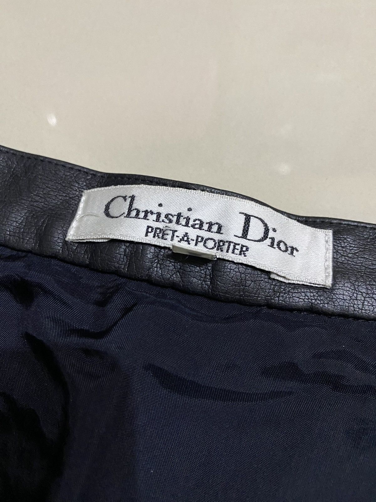 Christian Dior Monsieur × Dior × Vintage Vintage Christian Dior Leather Skirt Size 27" / US 4 / IT 40 - 6 Thumbnail