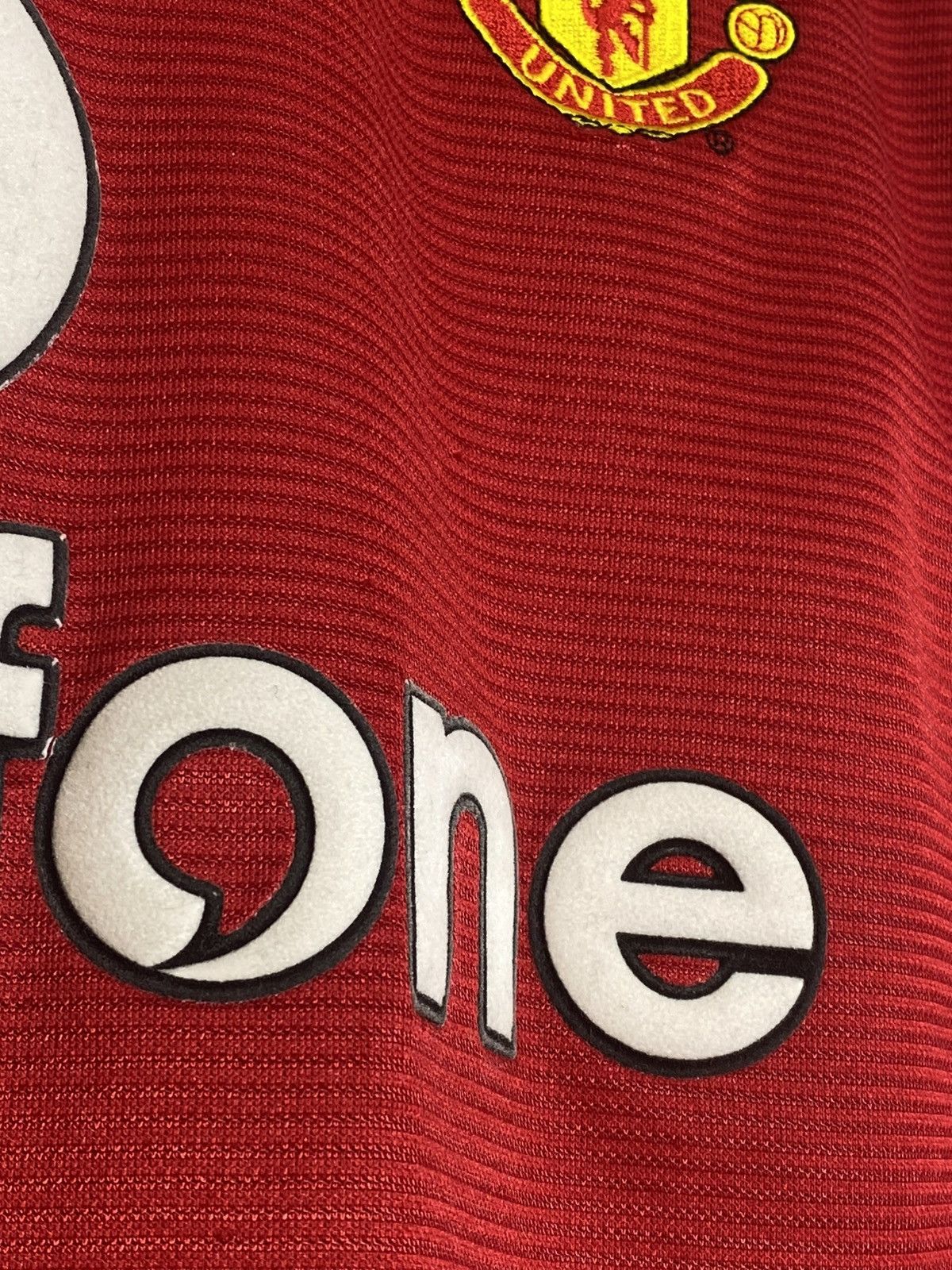 Umbro Vintage Umbro Manchester United Vodafone Retro Shirt Size US M / EU 48-50 / 2 - 12 Thumbnail