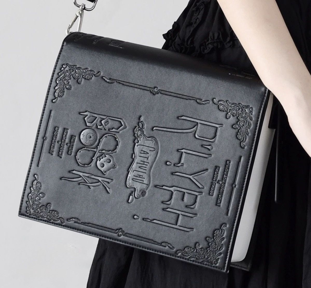 Other Embossed "R'LYEH" and spellbook-inspired cover crossbody bag Size ONE SIZE - 1 Thumbnail