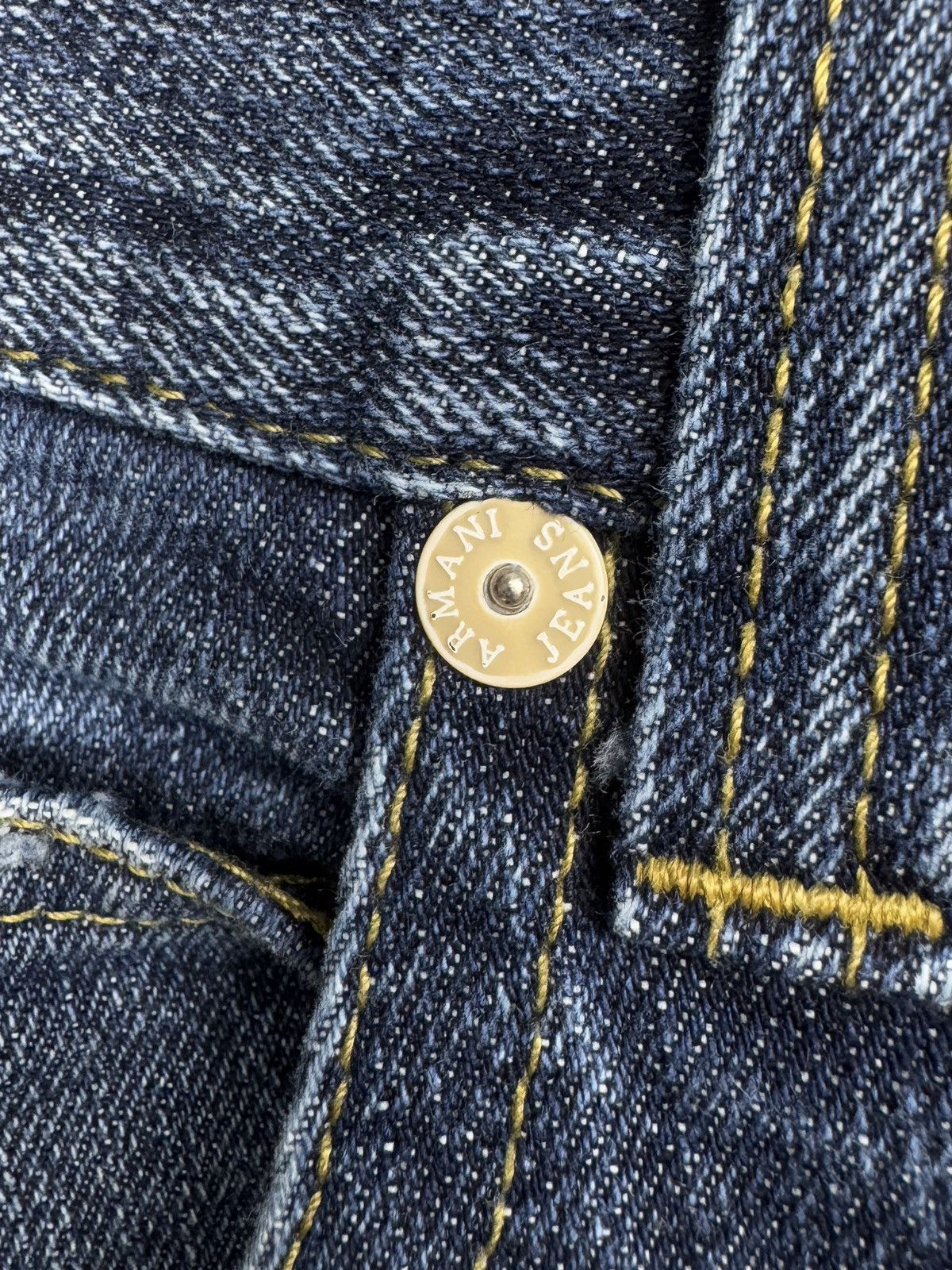 Armani ARMANI JEANS Men's Blue Distressed Denim Big Logo Jeans 33 Size US 33 - 7 Thumbnail