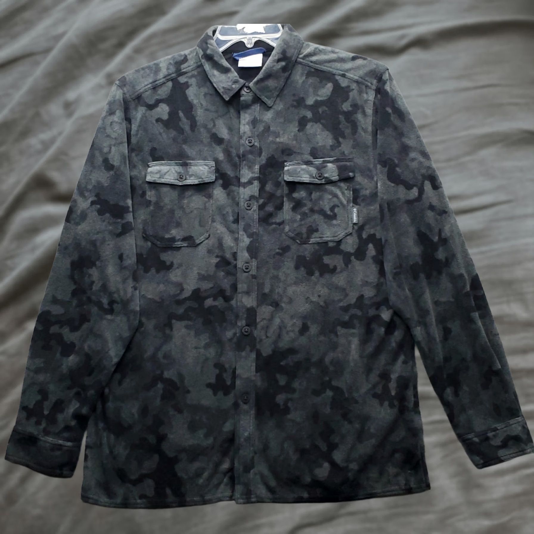 Vintage Columbia Fleece Shirt Mens M Multi Camouflage Collared Button-Up Flap Pockets Size US M / EU 48-50 / 2 - 1 Thumbnail
