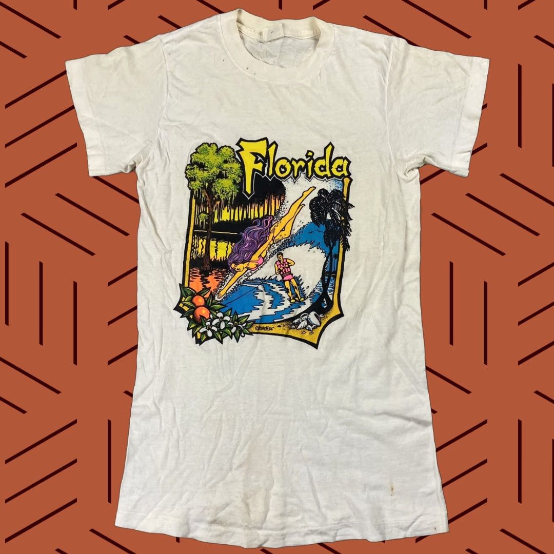Vintage VINTAGE 1970s Roach Water Sports Graphic T-Shirt-Unisex Small Ivory Hippie Style Watercraft Water Sports Mens Size US S / EU 44-46 / 1 - 1 Thumbnail