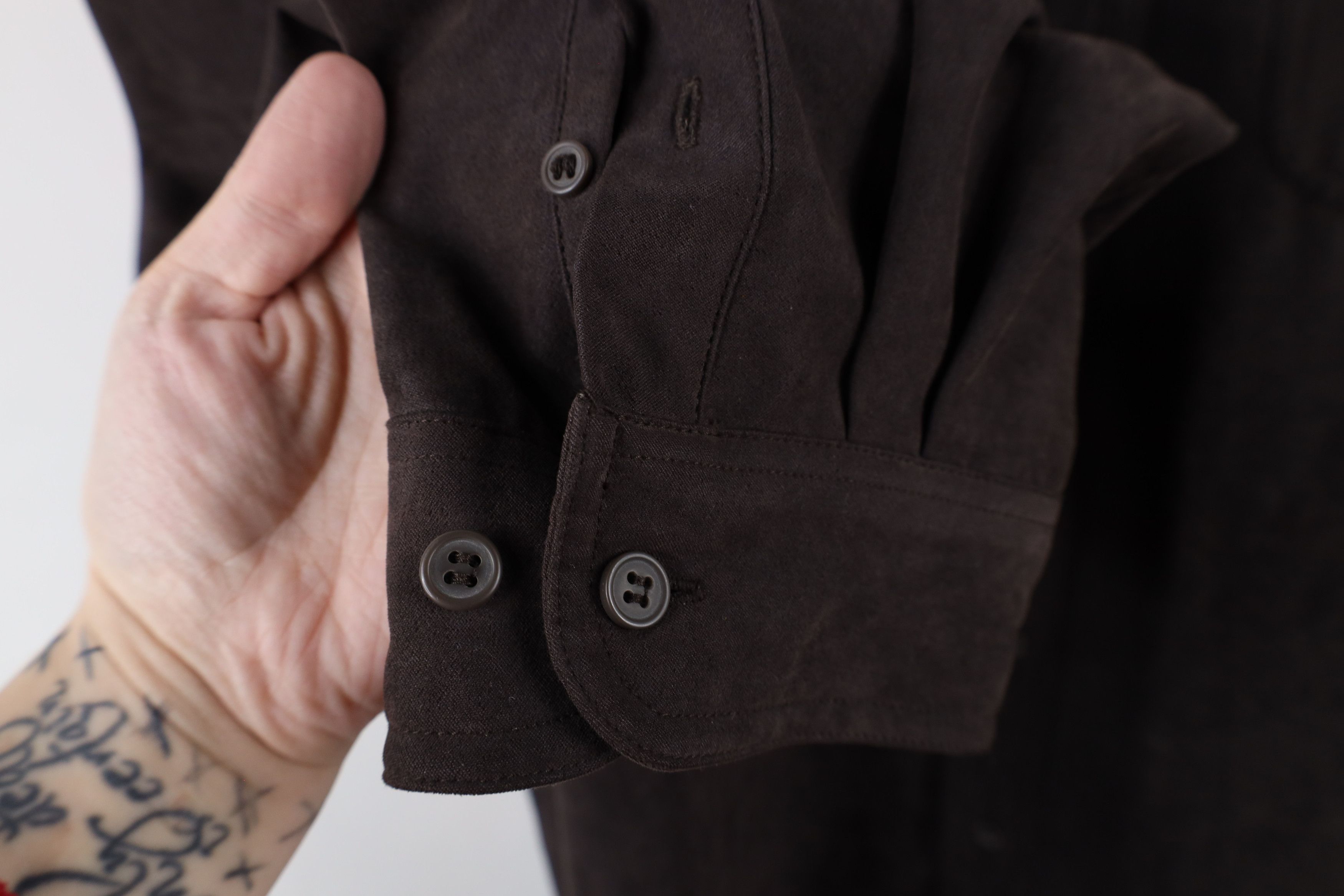 Vintage Vintage 90s Streetwear Collared Button Shirt Dark Brown Size US XL / EU 56 / 4 - 4 Thumbnail