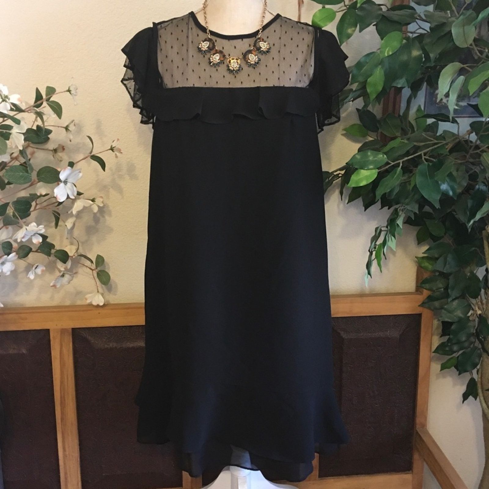 Nanette Lepore Nanette Lepore black cold shoulder shift dress NWT Size M / US 6-8 / IT 42-44 - 1 Thumbnail