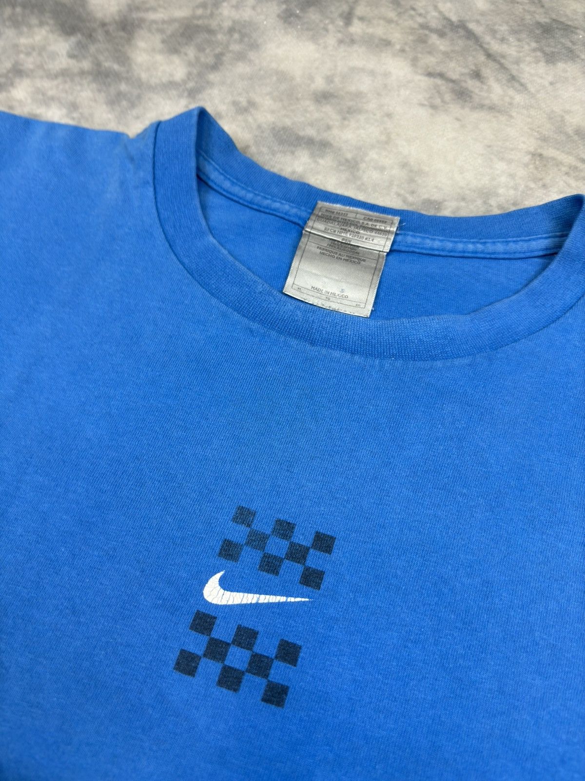 Nike × Vintage Vintage Nike Swoosh Boxy Fit Faded Distressed T-shirt Size US XL / EU 56 / 4 - 7 Thumbnail