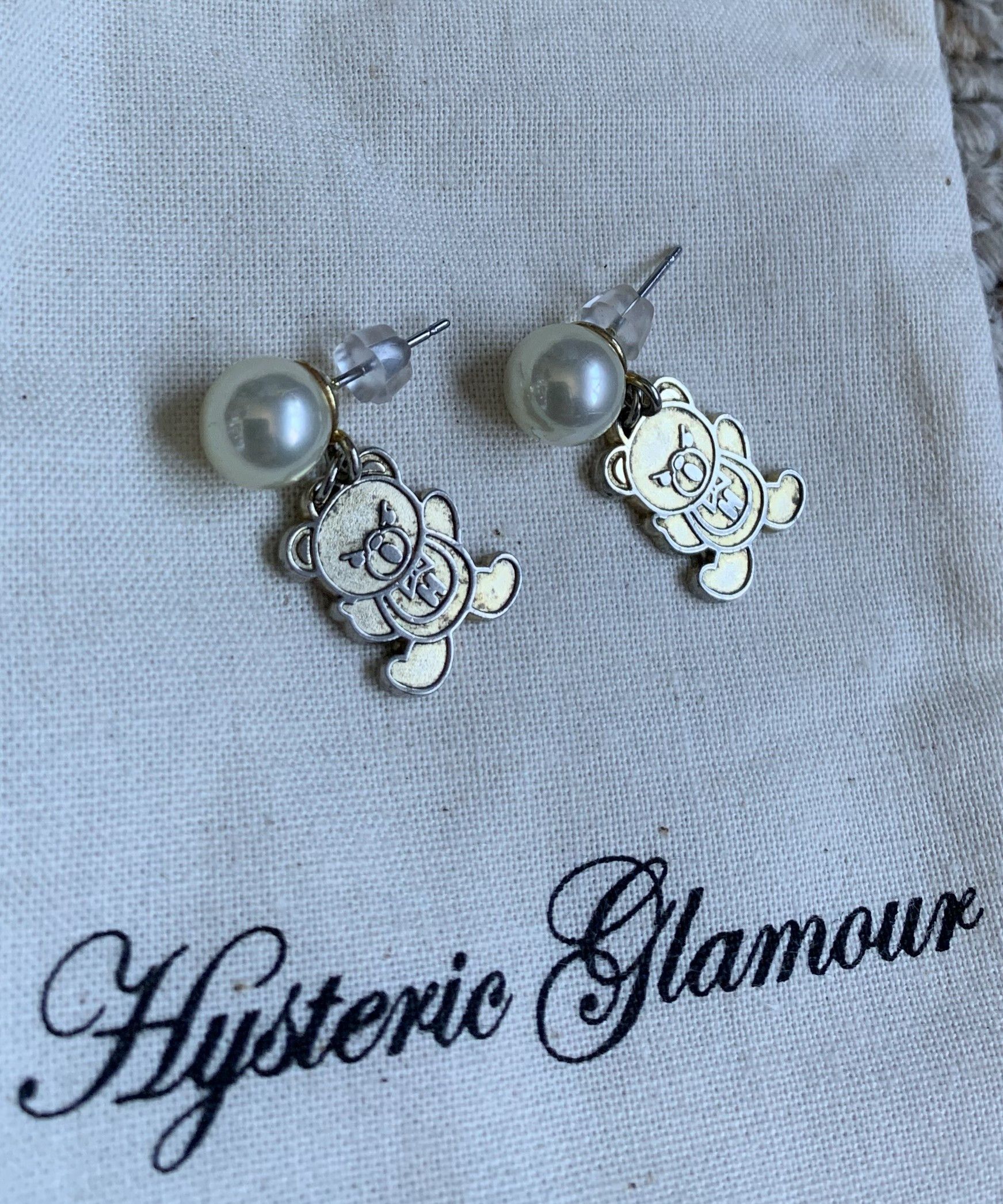 Hysteric Glamour Hysteric Glamour Gold Plated Silver Fuck Bear Pearl Earrings Size ONE SIZE - 1 Thumbnail