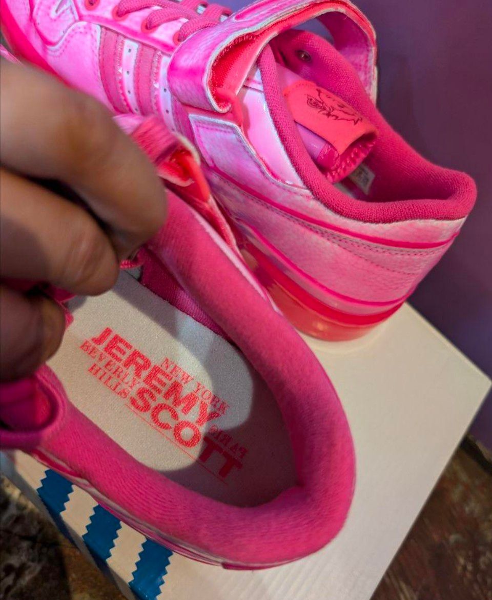 Adidas × Jeremy Scott ADIDAS x JEREMY SCOTT Low Top Sneakers Pink US 9.5 Size US 9.5 / EU 42-43 - 9 Thumbnail