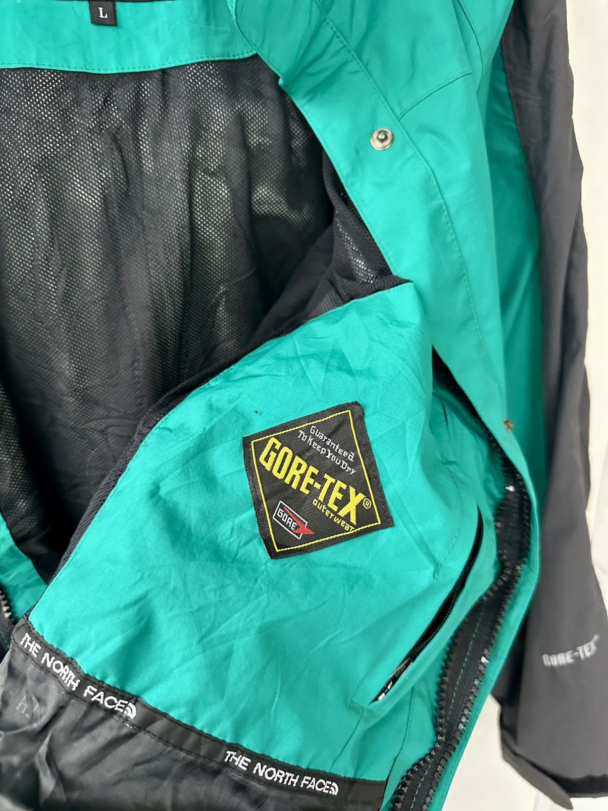The North Face Vintage The North Face Gore-Tex Summit Series Jacket Size US L / EU 52-54 / 3 - 16 Thumbnail