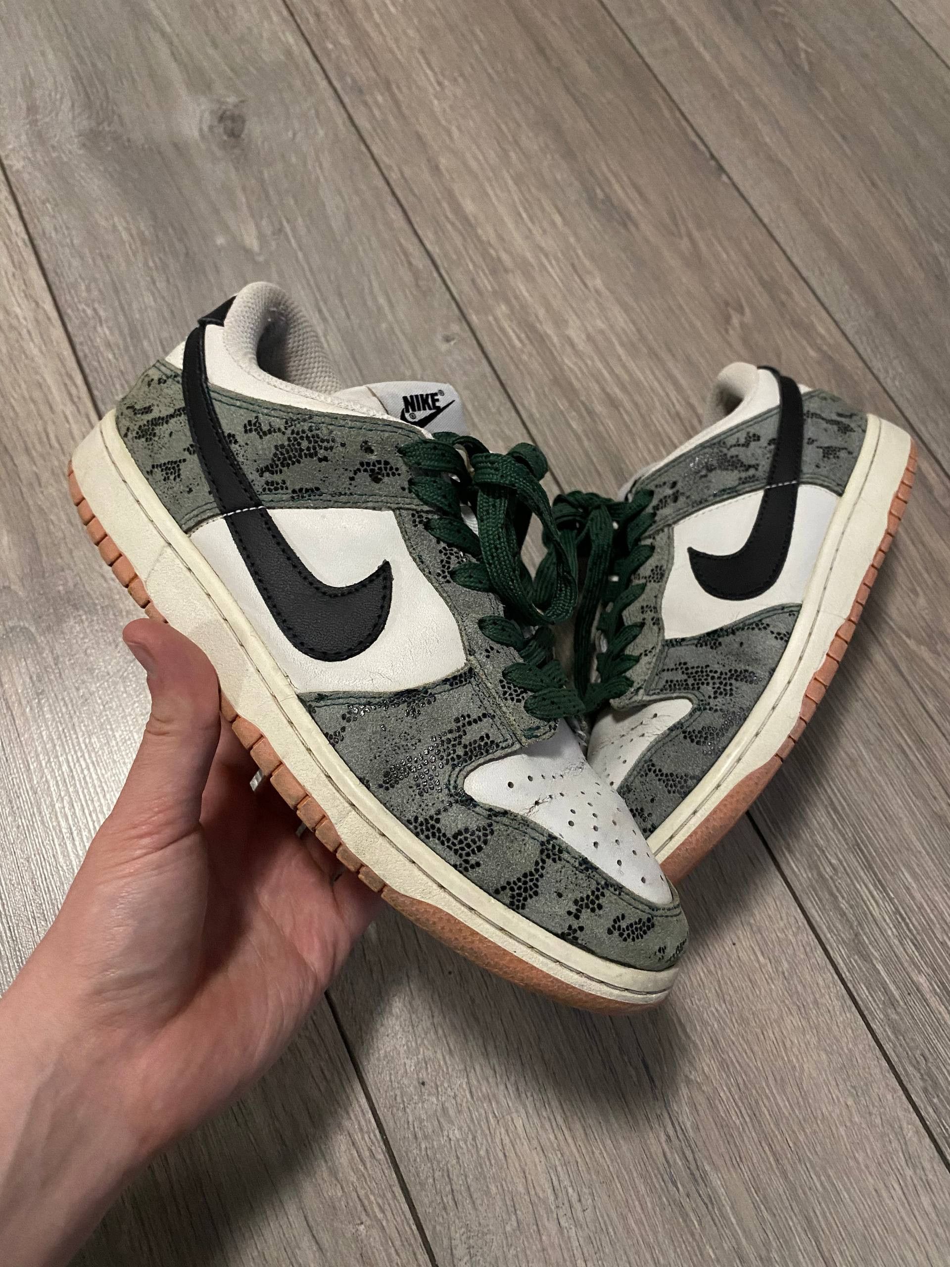 Nike Nike Dunk Low Sneakers Green White Scales Size: 40 Size US 7 / EU 40 - 1 Thumbnail