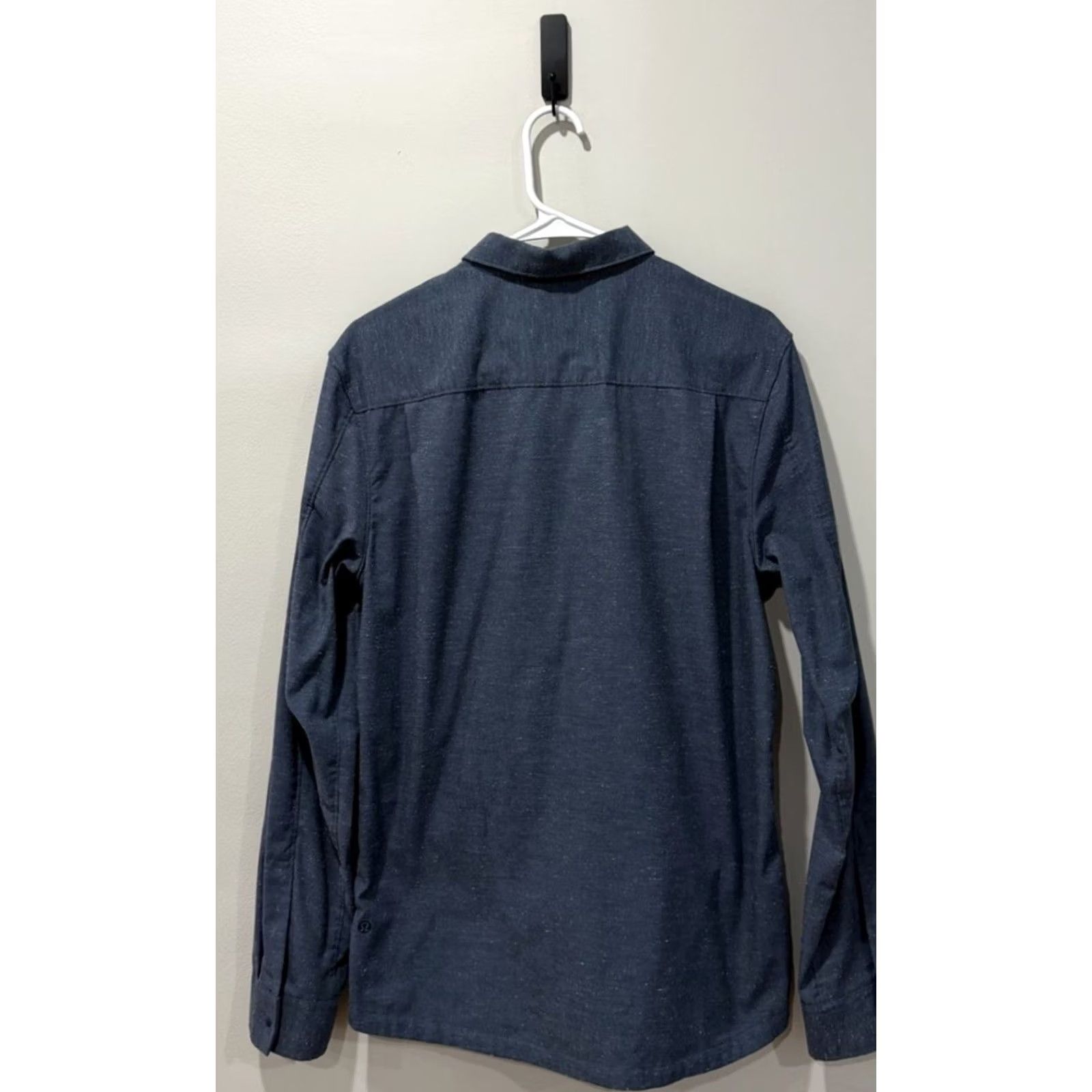 Lululemon Lululemon Mens Shirt Button-Up Long Sleeve Collared Snap Size US M / EU 48-50 / 2 - 2 Thumbnail