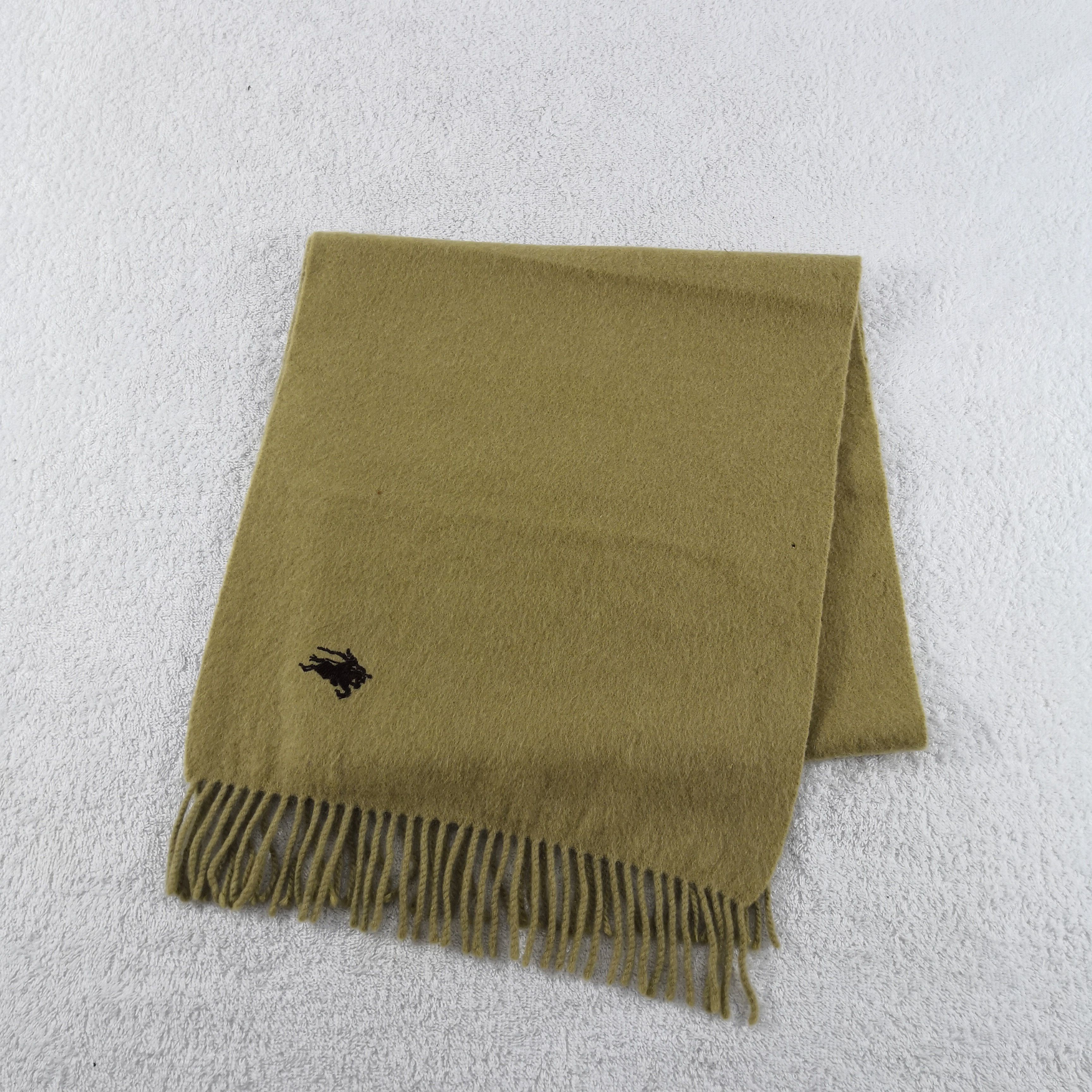 Burberry Vintage Burberry Scarf Fringe Muffler Winter Wool Scarves . Size ONE SIZE - 3 Thumbnail