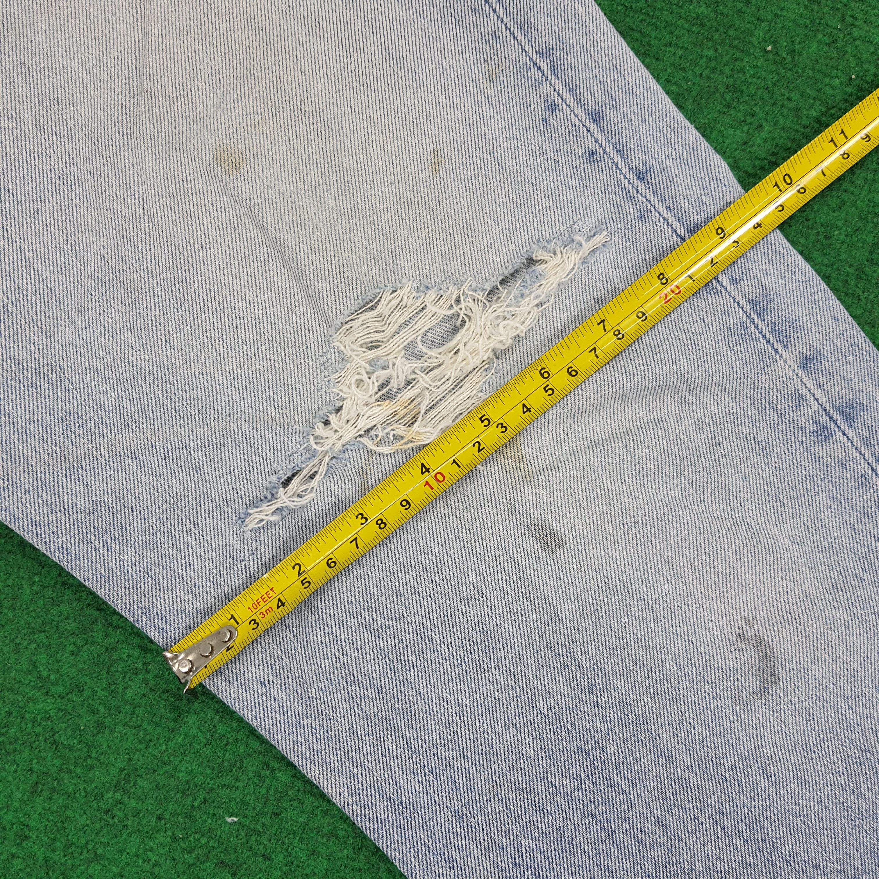 Levi's × Vintage Vintage Levi's 501 Distressed Denim Jeans Size US 30 / EU 46 - 12 Thumbnail