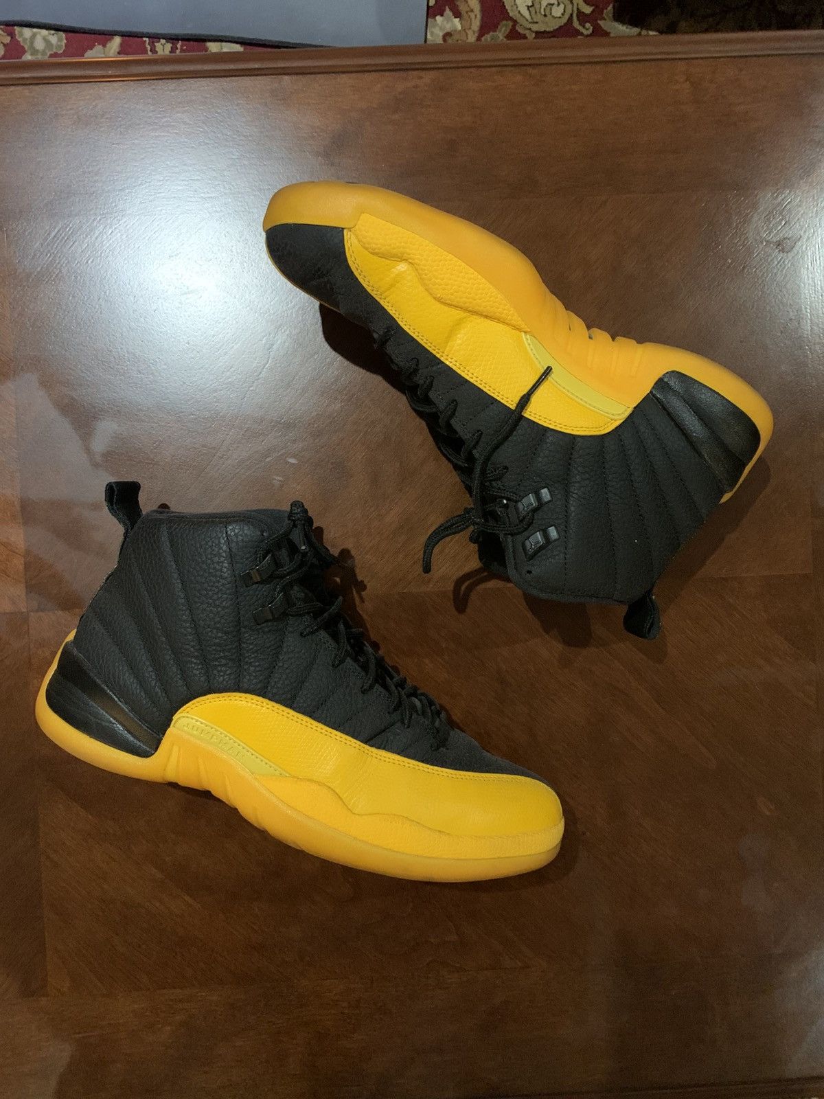 Jordan Brand Jordan 12 Retro University Gold/Black Size US 10.5 / EU 43-44 - 4 Thumbnail