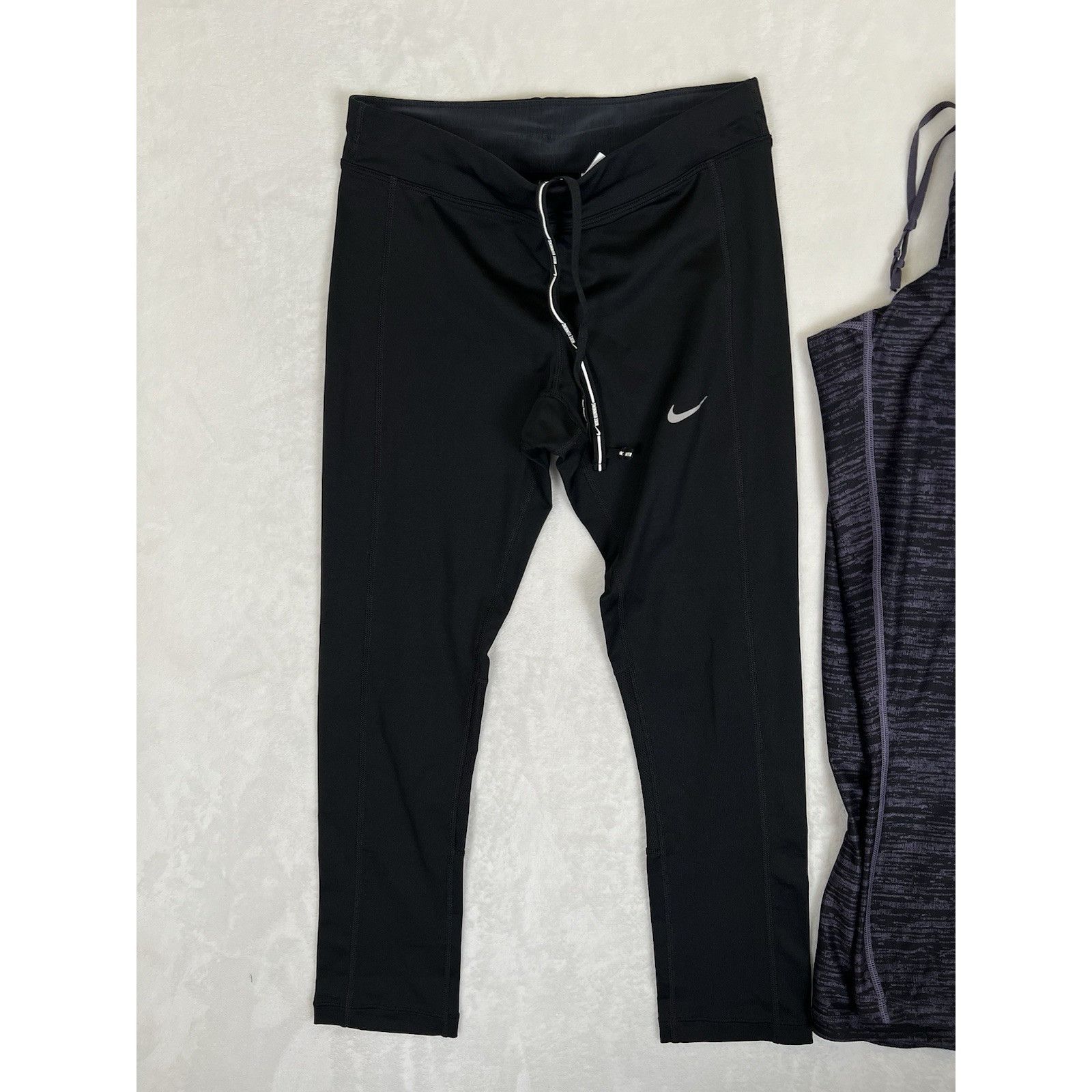 Nike Nike Dri-Fit Women's Athletic Leggings Cropped XS Lot Of 2 Size 24" / US 00 / IT 34 - 2 Thumbnail