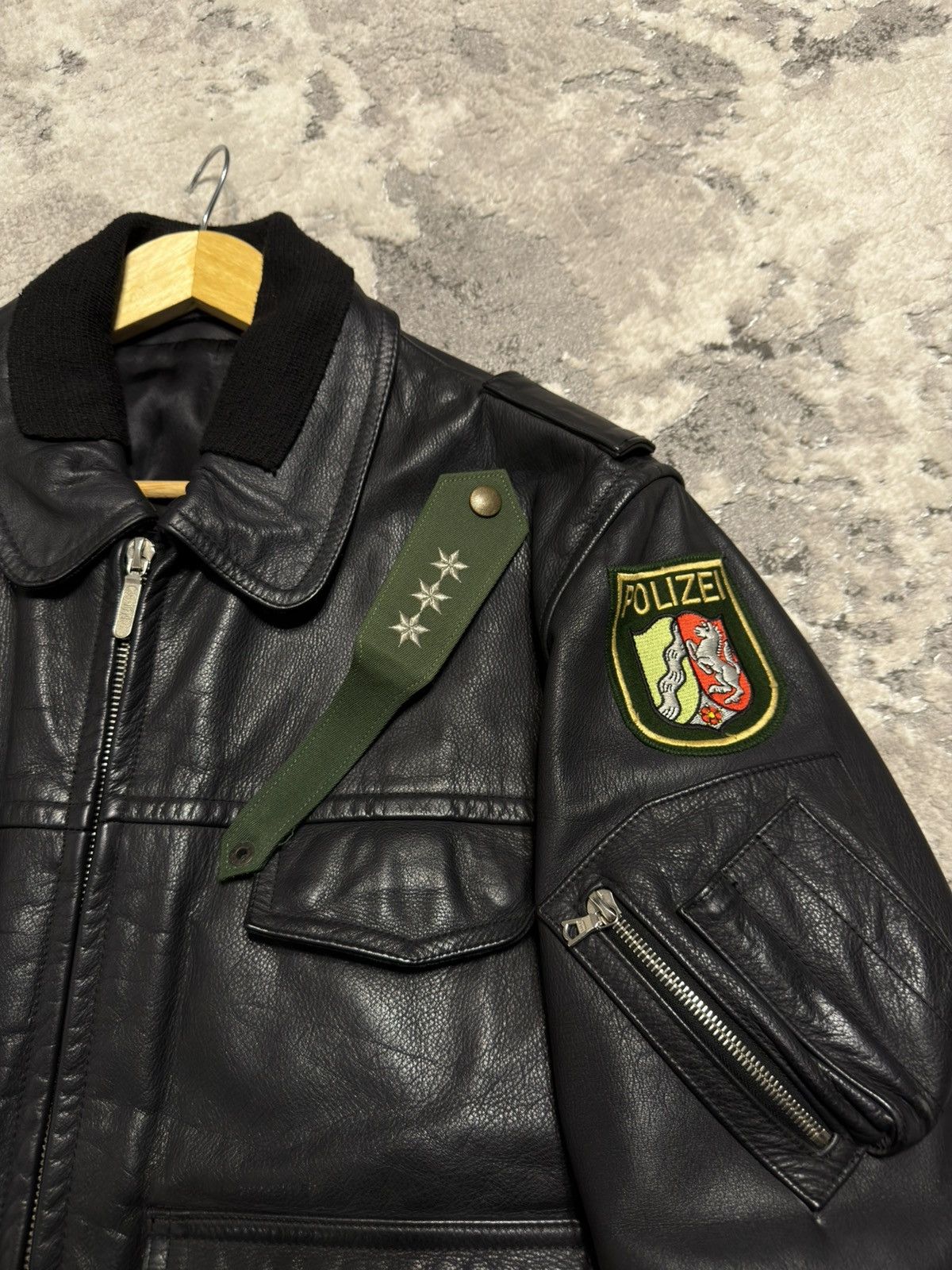 Vintage Crazy Vintage 80s Polizei Leather Jacket Schott Hussar Raf Size US L / EU 52-54 / 3 - 22 Thumbnail