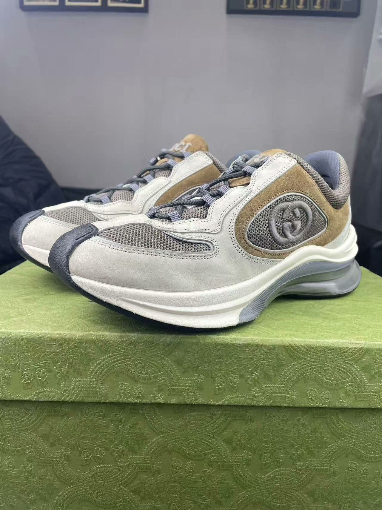 Gucci Gucci Running Brown Lowtop Sneakers 40 Men Size US 7.5 / EU 40-41 - 1 Thumbnail