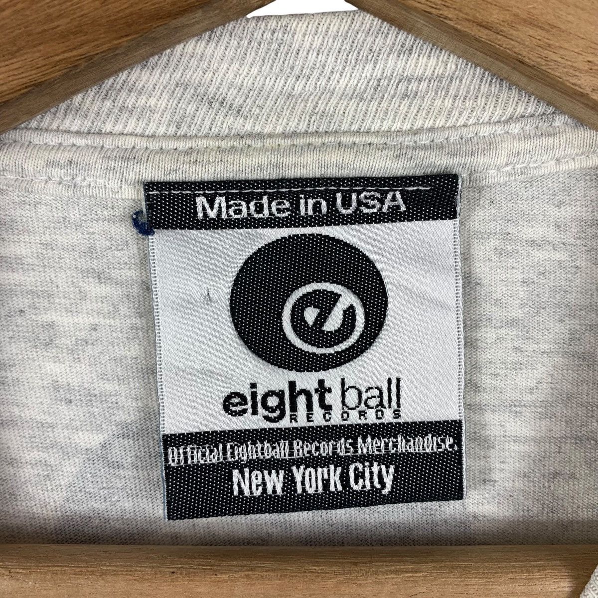 Band Tees Vintage EIGHTBALL RECORDS american independent record tee Size US L / EU 52-54 / 3 - 3 Thumbnail
