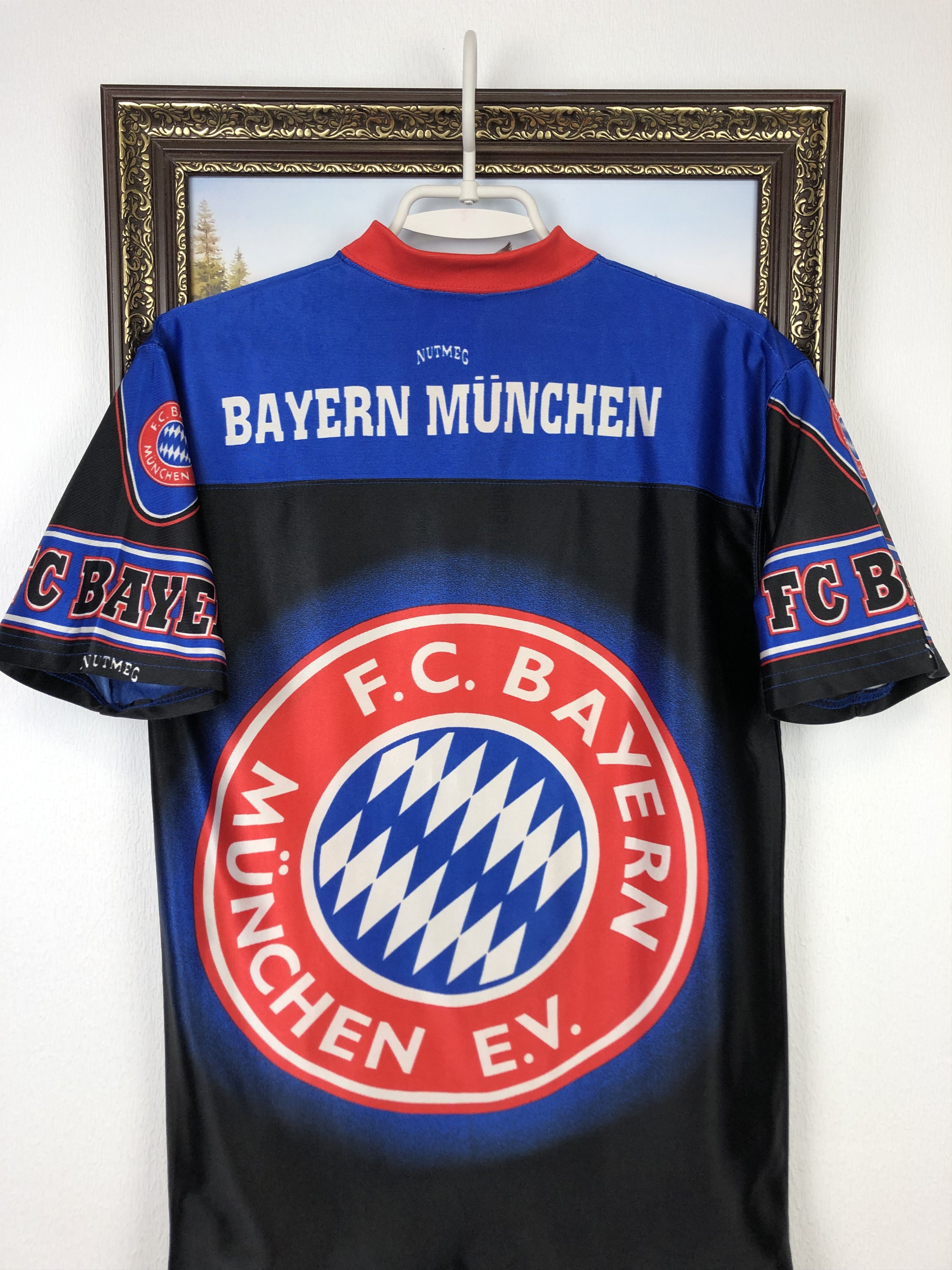 Nutmeg Vintage Nutmeg Bayern Munich Football Shirt Over Print Size US S / EU 44-46 / 1 - 8 Thumbnail