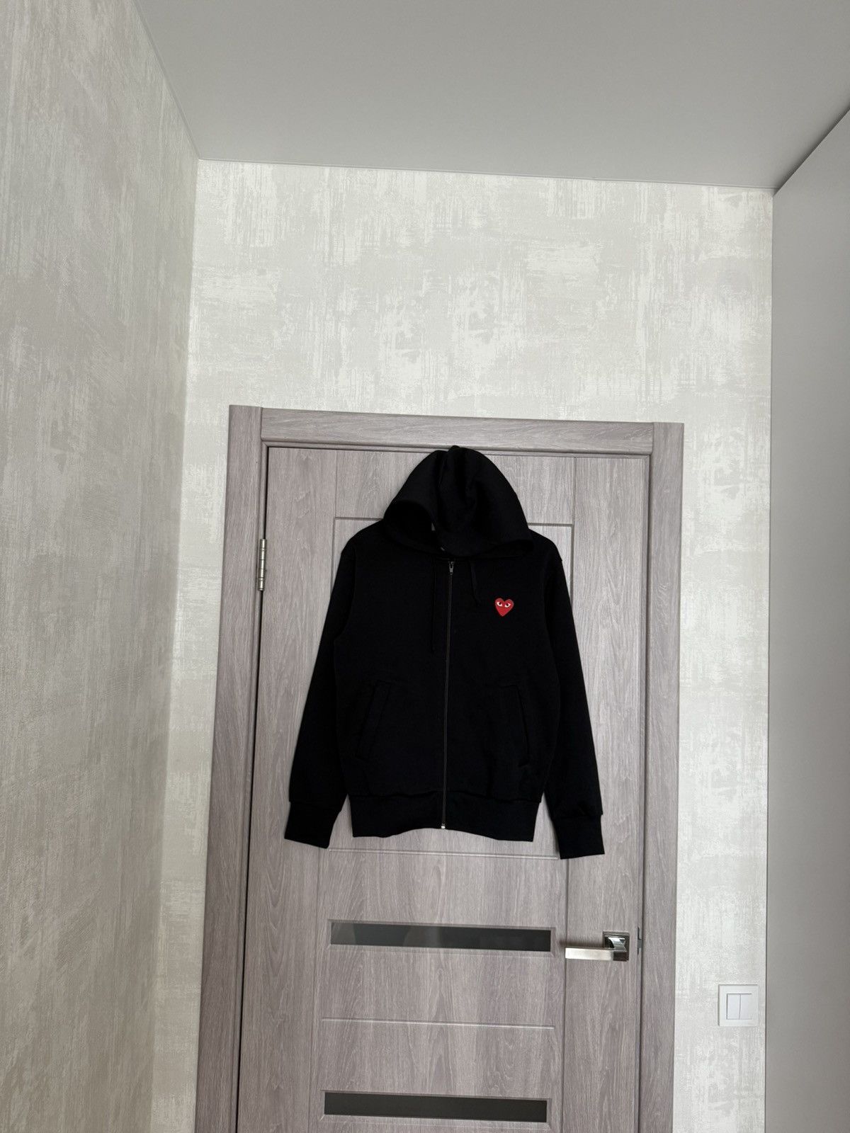 Comme des Garcons Black Comme Des Garcon Play Zip Up Hoodie Size US S / EU 44-46 / 1 - 2 Thumbnail