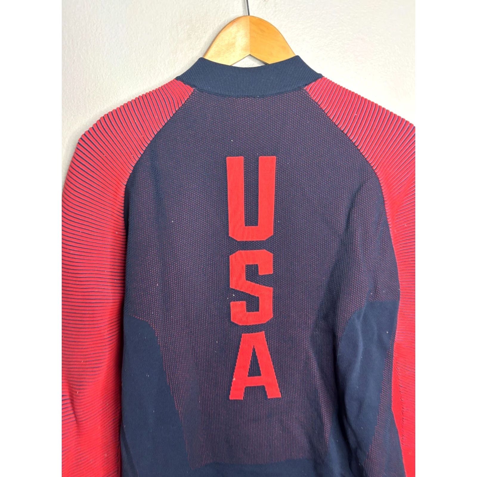Nike Nike Women's Jacket Sports USA Dynamic Reveal Knit Tech L 1996 Blue Size L / US 10 / IT 46 - 6 Thumbnail