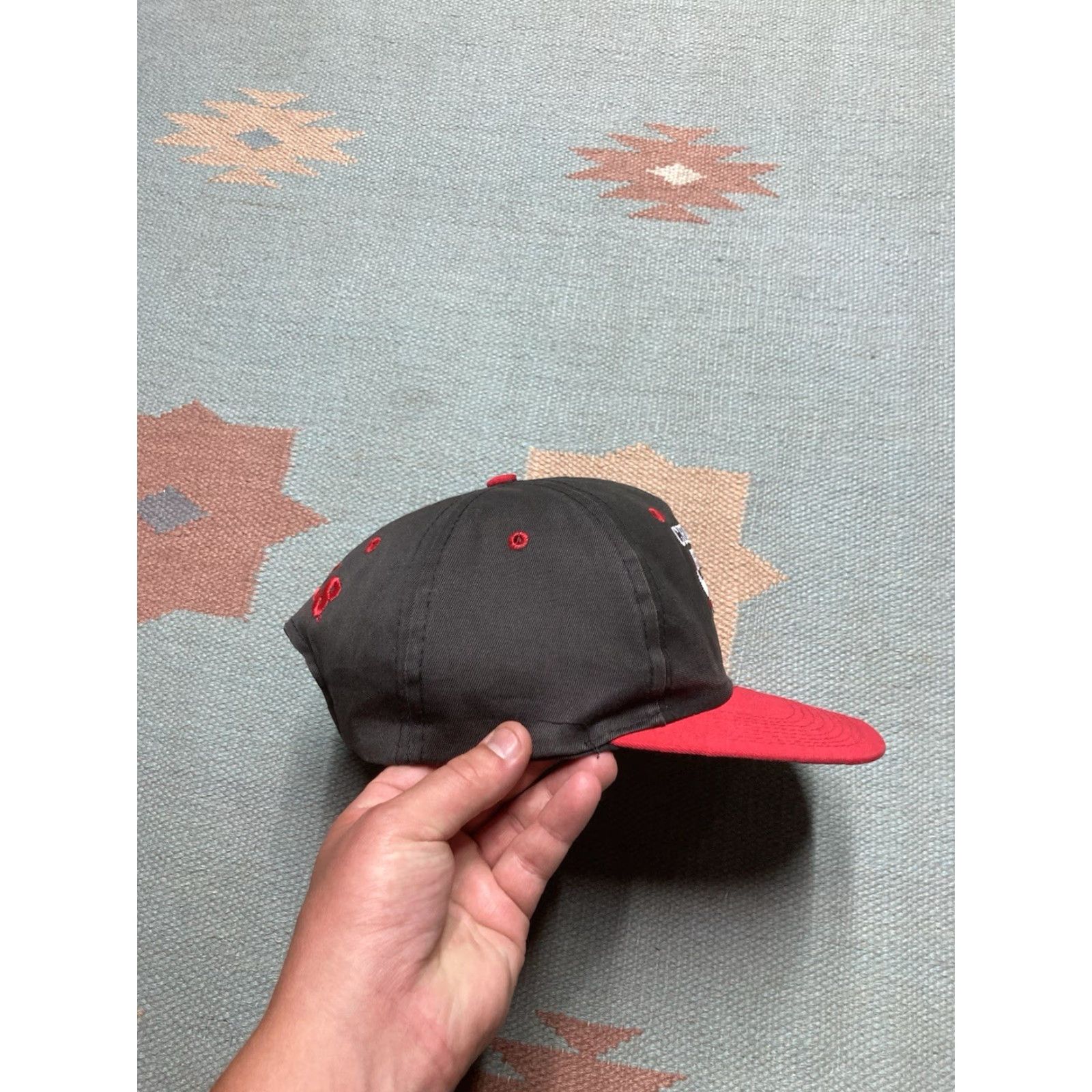 NBA VINTAGE 90s Chicago bulls NBA SnapBack hat cap Men Adjustable Black Logo Blockhead 90s Santa Size ONE SIZE - 8 Thumbnail