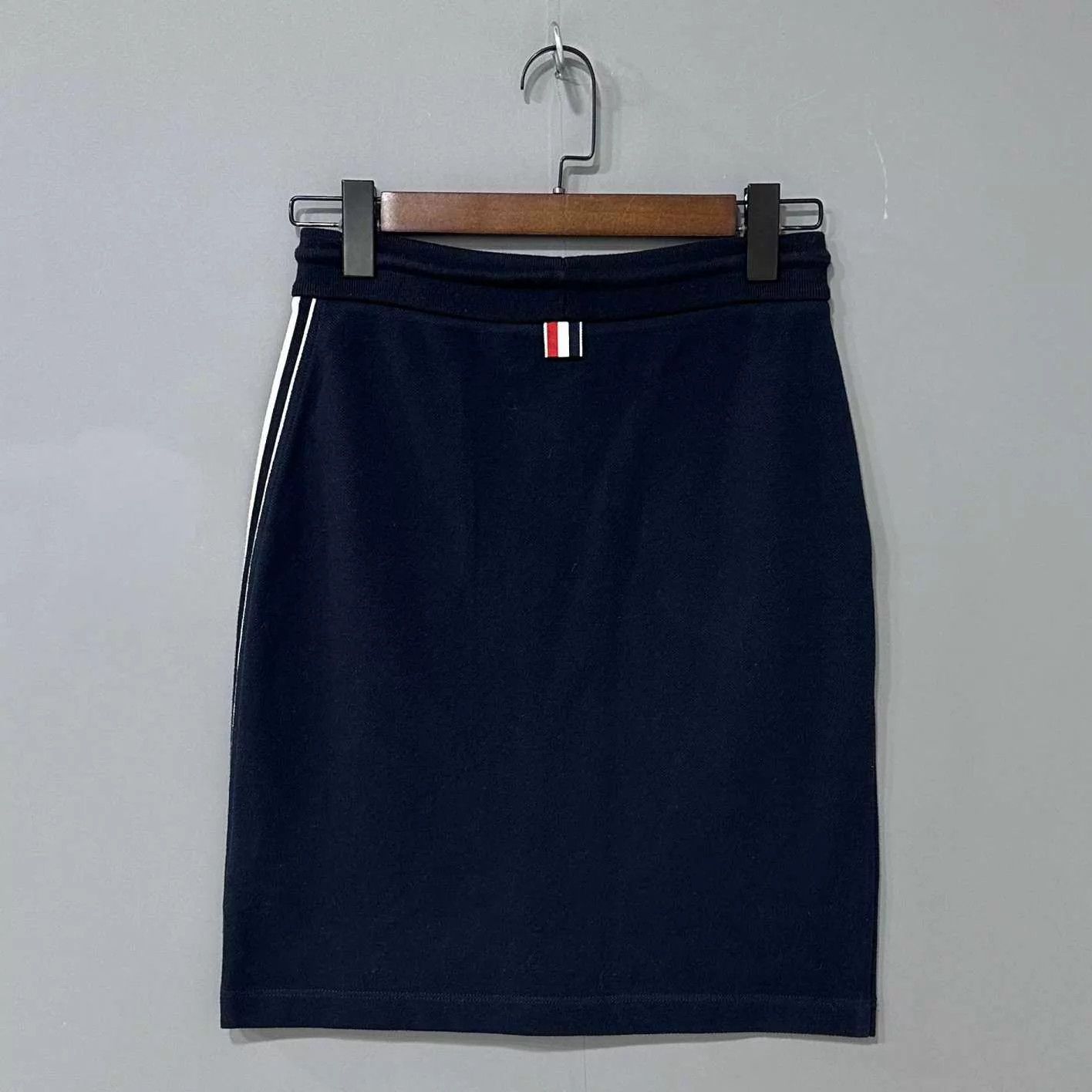 Thom Browne Thom Browne navy stripe skirt size 38 99 new Size 26" / US 2 / IT 38 - 1 Thumbnail