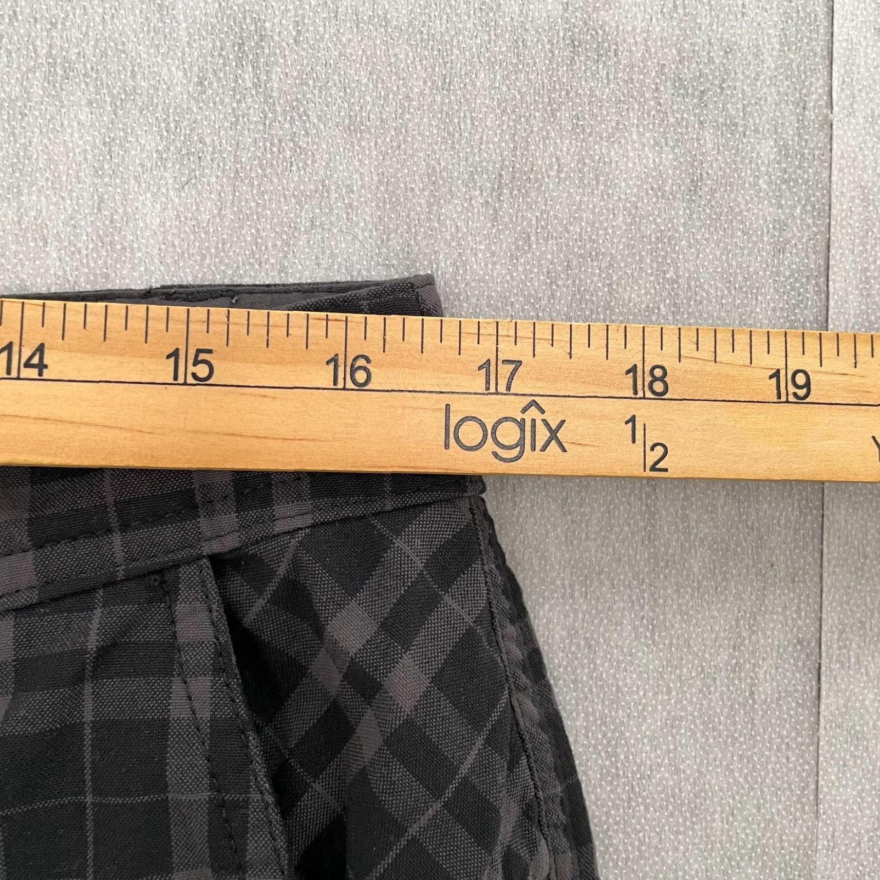 Lululemon Vintage Lululemon Shorts Mens 34 Casual Plaid Nylon Spandex Logo Pockets Size US 34 / EU 50 - 7 Thumbnail