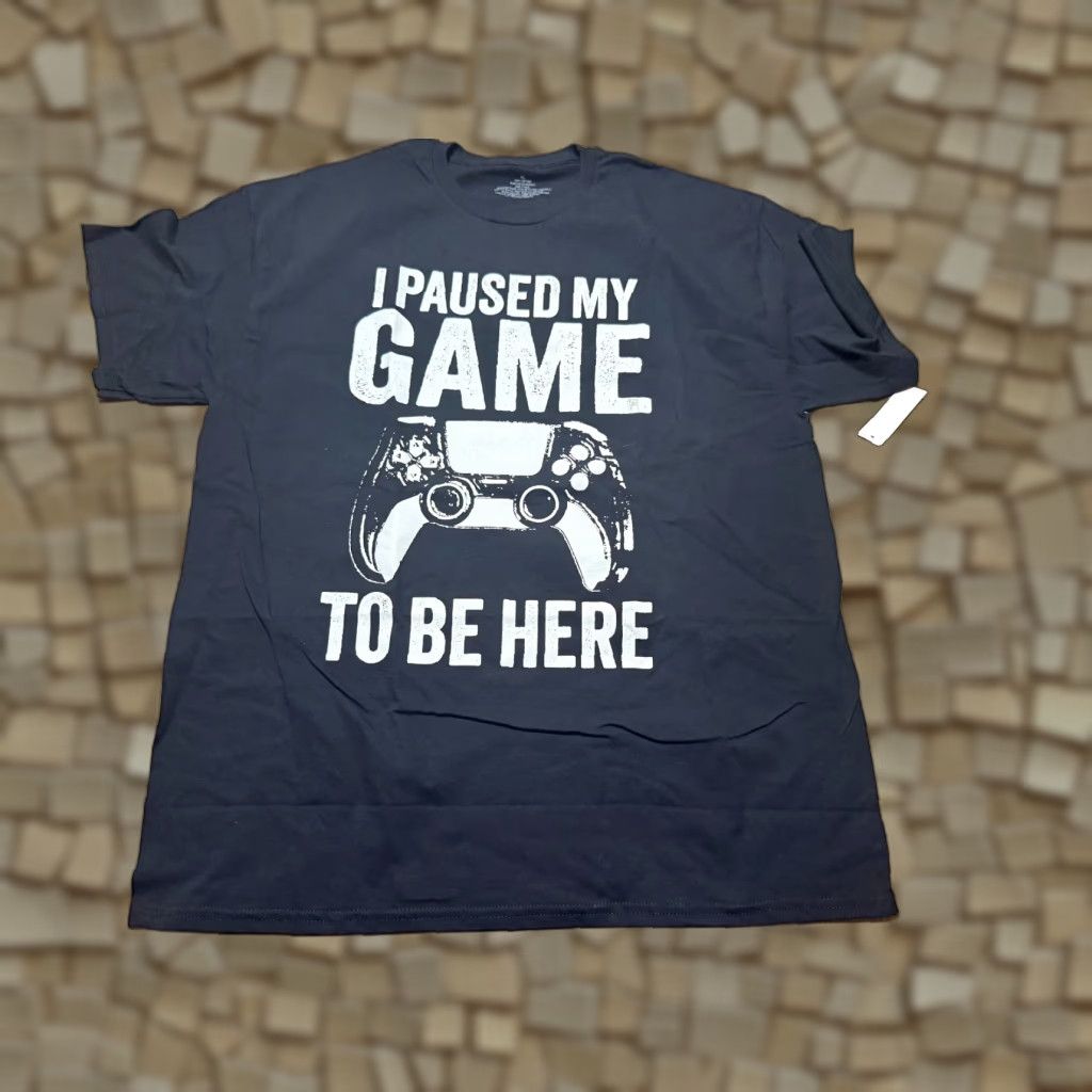 Vintage Shirt Men's Size Medium Black White "I paused my game to be here" Print Shirt Mens Medium Black White All Seasons 2020-2029 T-Shirt Size US M / EU 48-50 / 2 - 1 Thumbnail
