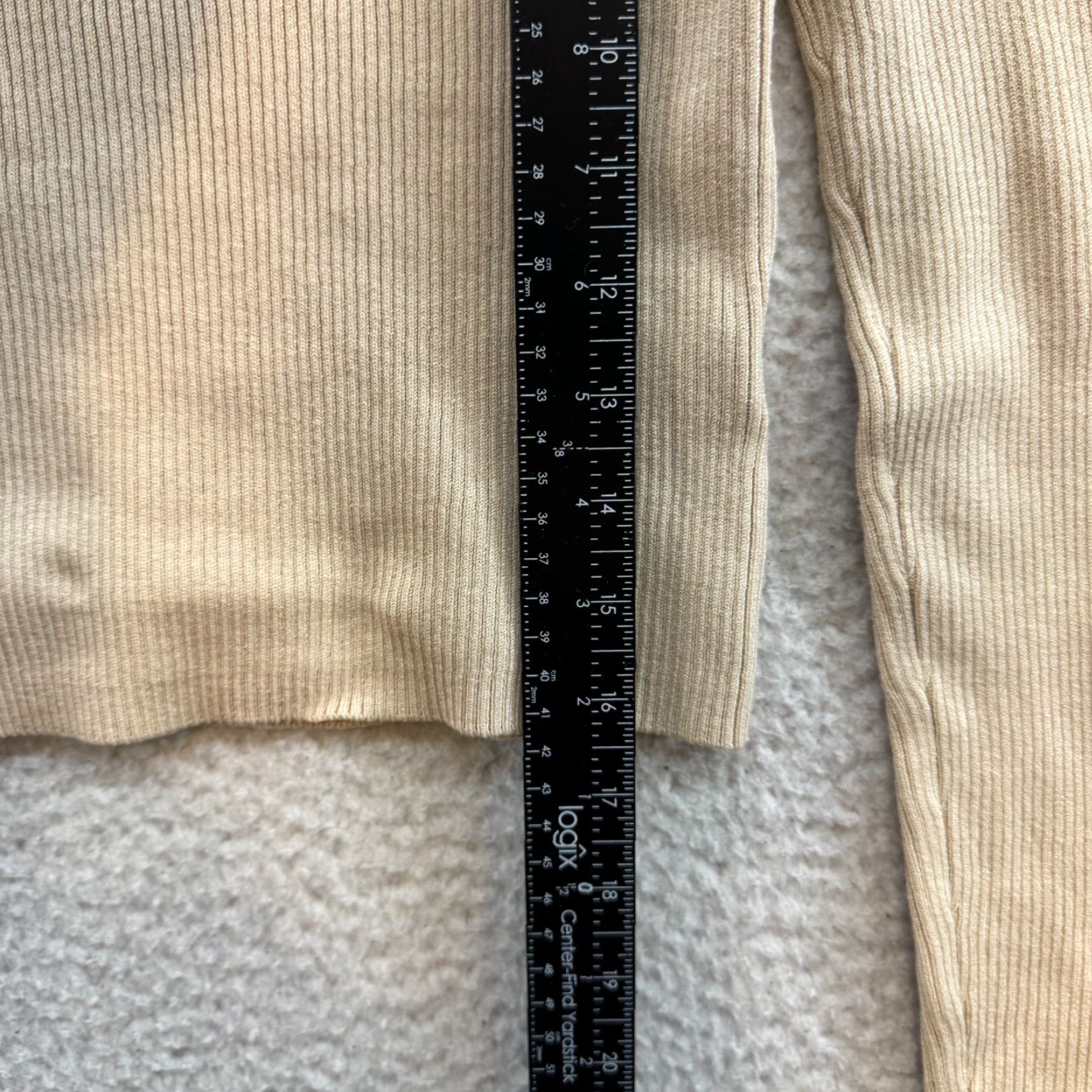 Kangol Kangol H&M Crop Top Small Beige Mock Neck Long Sleeve Cropped T-Shirt Womens XS-50? Size S / US 4 / IT 40 - 5 Thumbnail