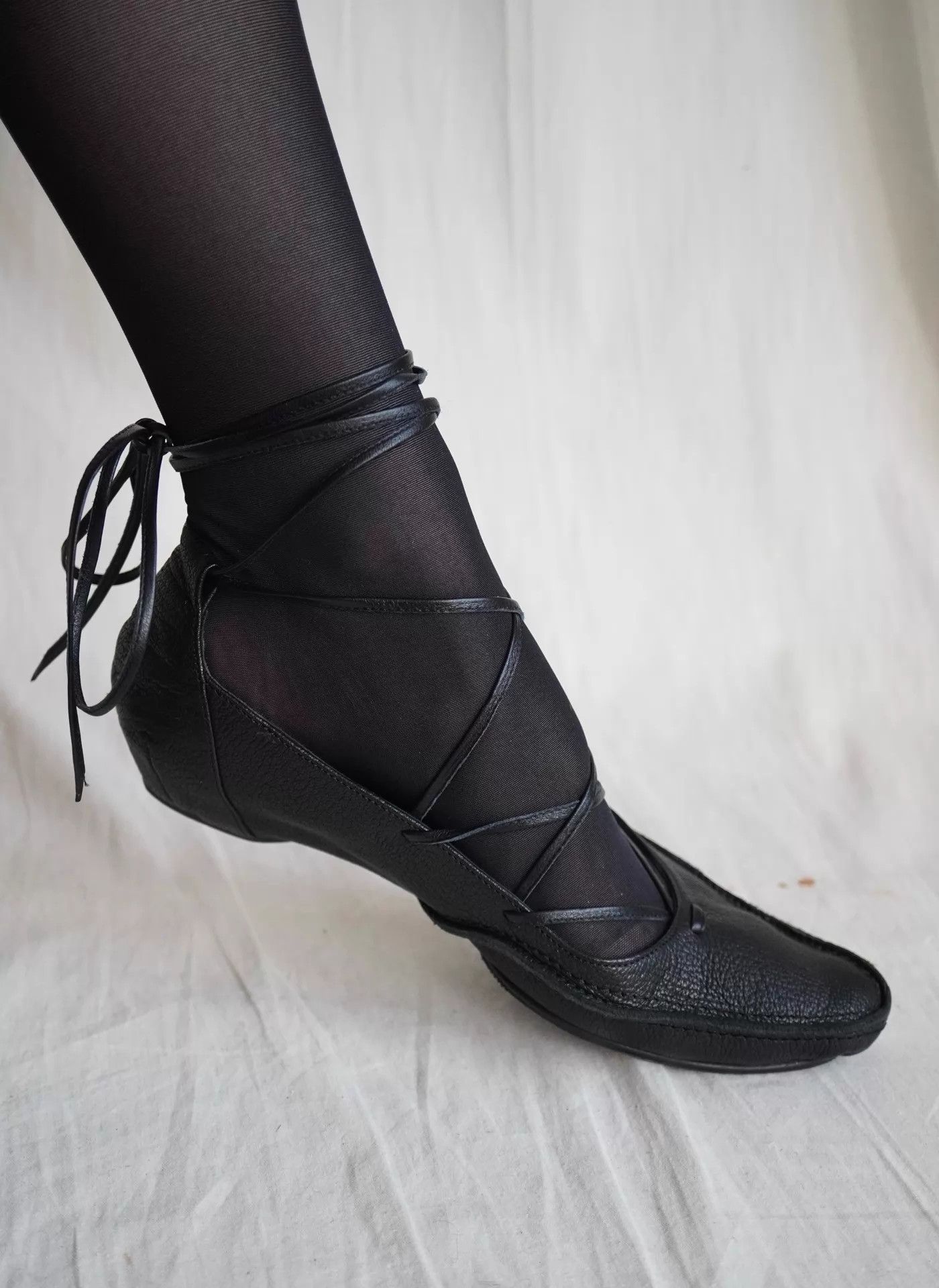 Y's Y's 2000s Structured Strappy Flats 36-36.5 Size US 5.5 / IT 35.5 - 3 Thumbnail