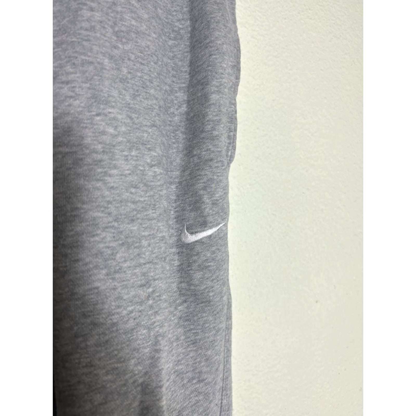 Nike Nike Grey Sweat Pants Club Fleece Tapered Joggers Men Medium 826431-063 Tennis? Size US 31 - 6 Thumbnail