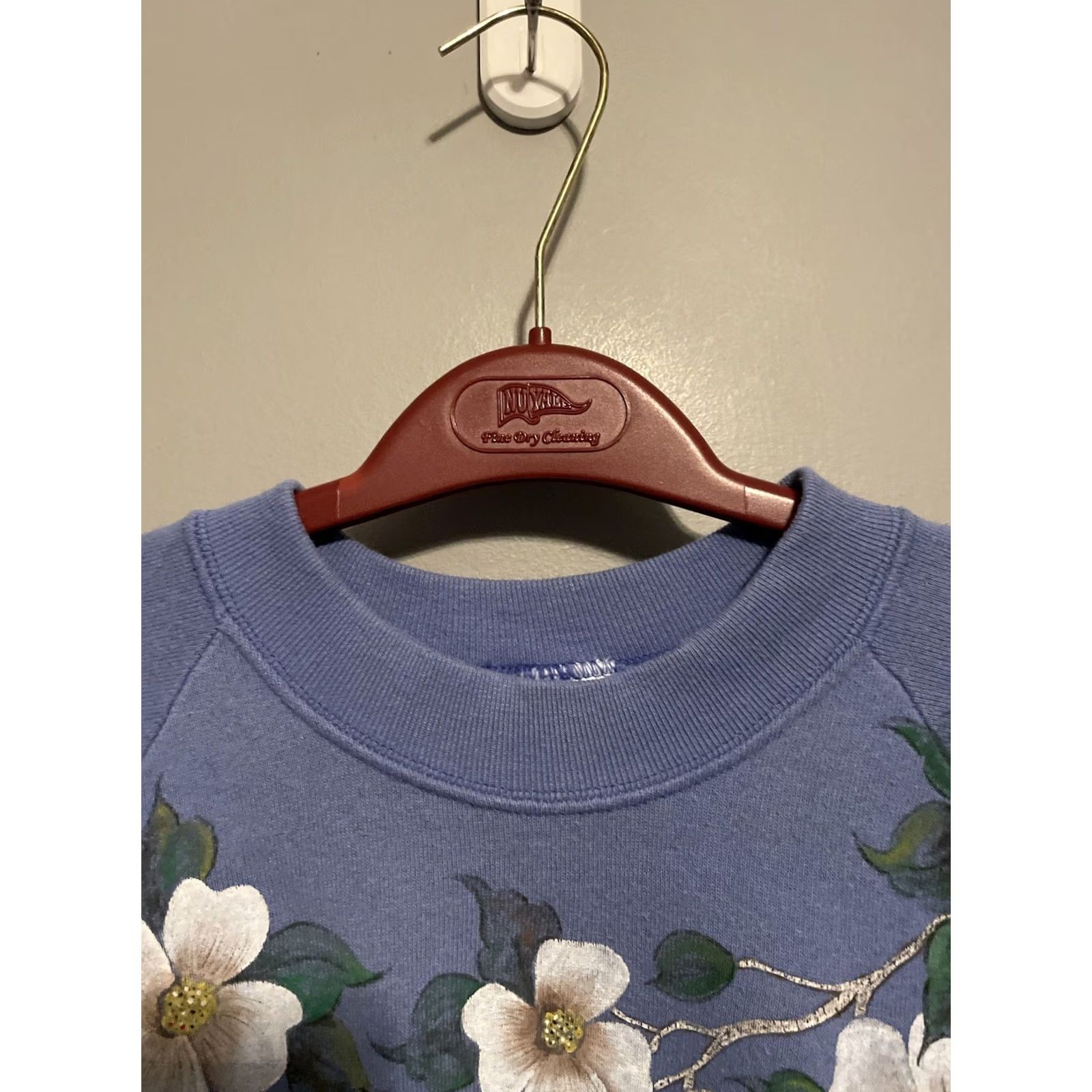 Fruit Of The Loom VINTAGE 80s Flower Sweatshirt Women’s M Blue Logo Graphic Print Pullover Casual Wear United States 1980s 70s 90s Fruit of the Loom Size M / US 6-8 / IT 42-44 - 3 Thumbnail