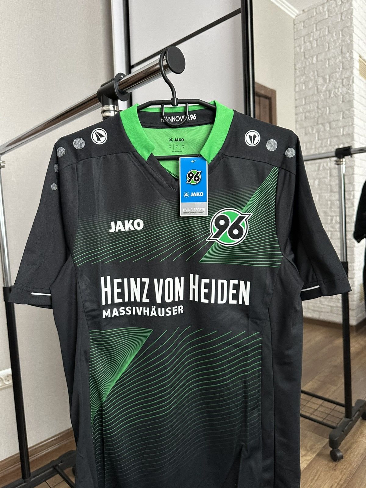 Other 2016/2017 Hannover 96 Jako Soccer Jersey T-Shirt Size US S / EU 44-46 / 1 - 5 Thumbnail