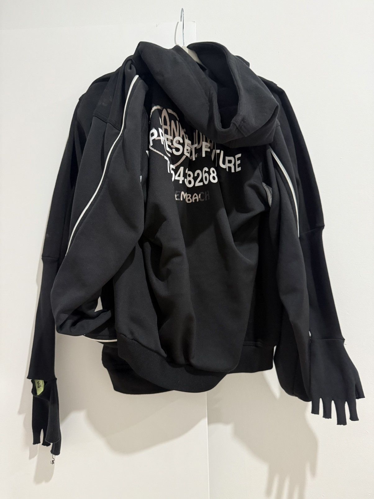 Prototypes RARE 1 of 1 PROTOTYPES Glove Hoodie hard proto-types balenci Size US L / EU 52-54 / 3 - 7 Thumbnail