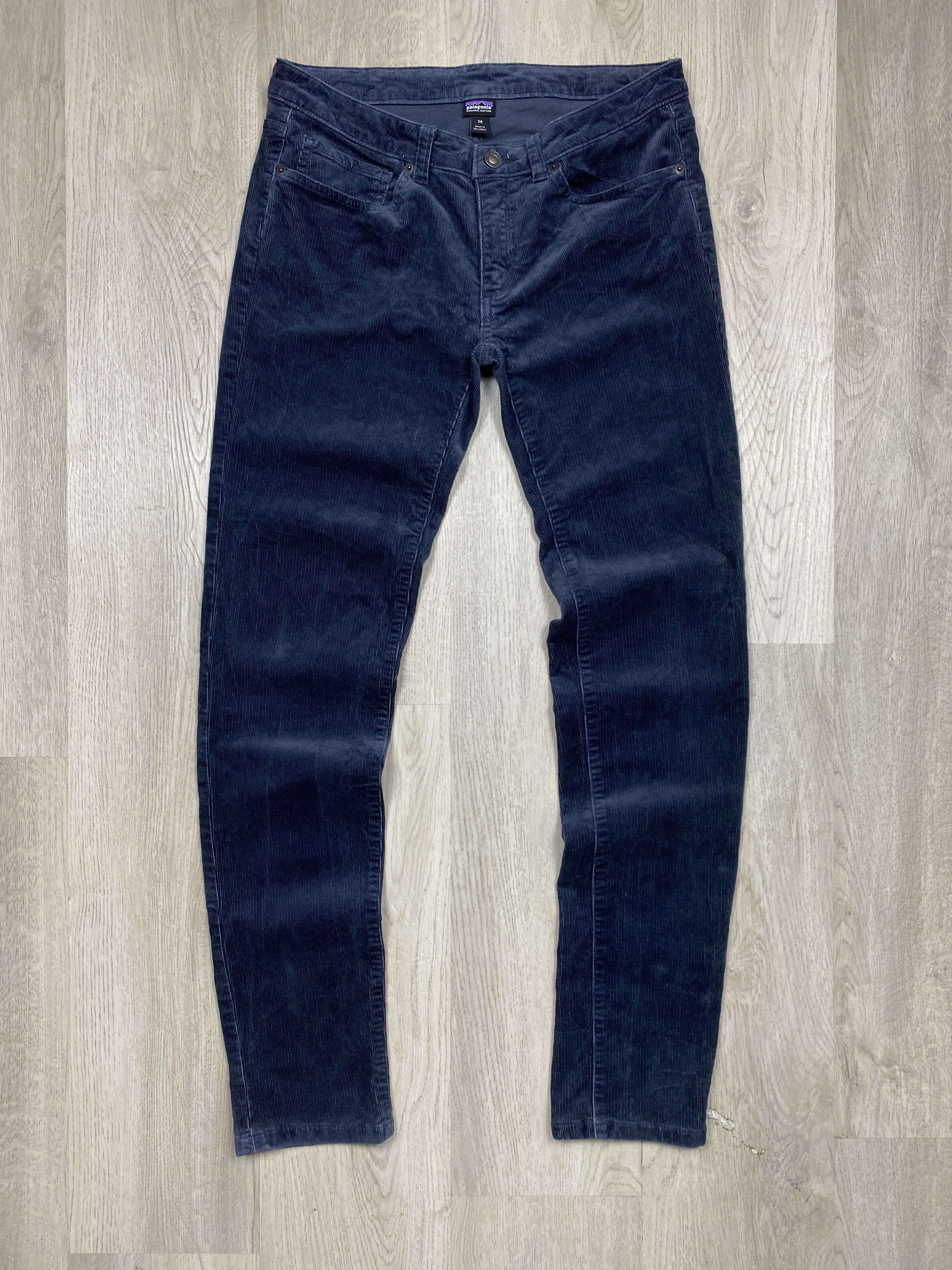 Patagonia Patagonia Vintage Womens Corduroy Denim Pants Size 28" / US 6 / IT 42 - 1 Thumbnail
